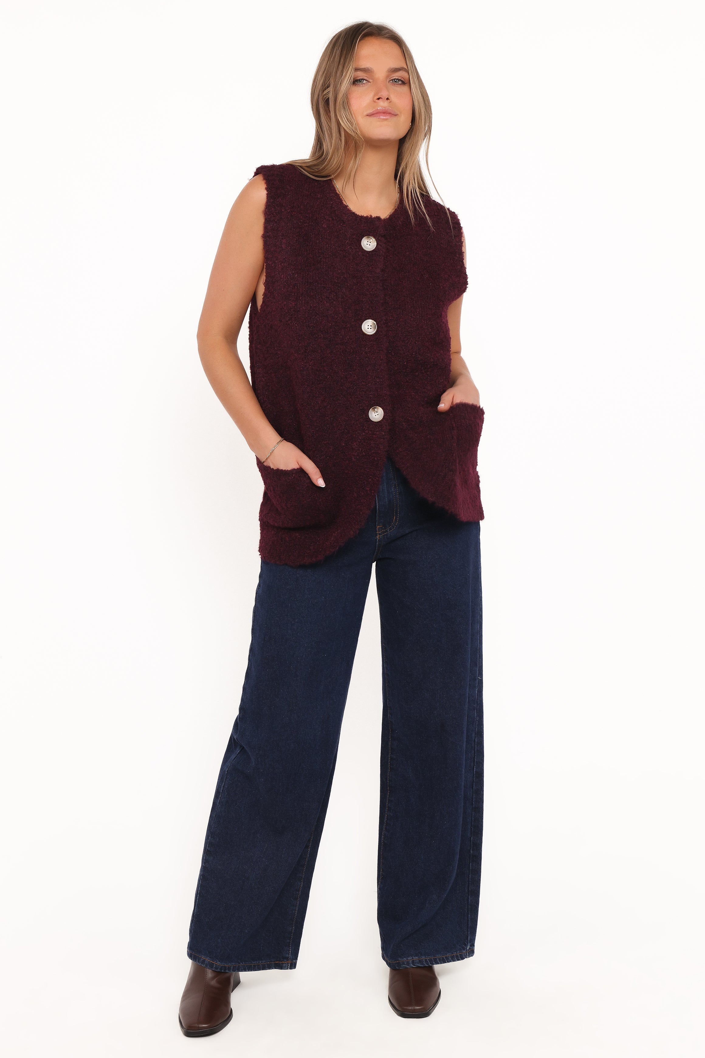 Avery Knit Vest - Wine