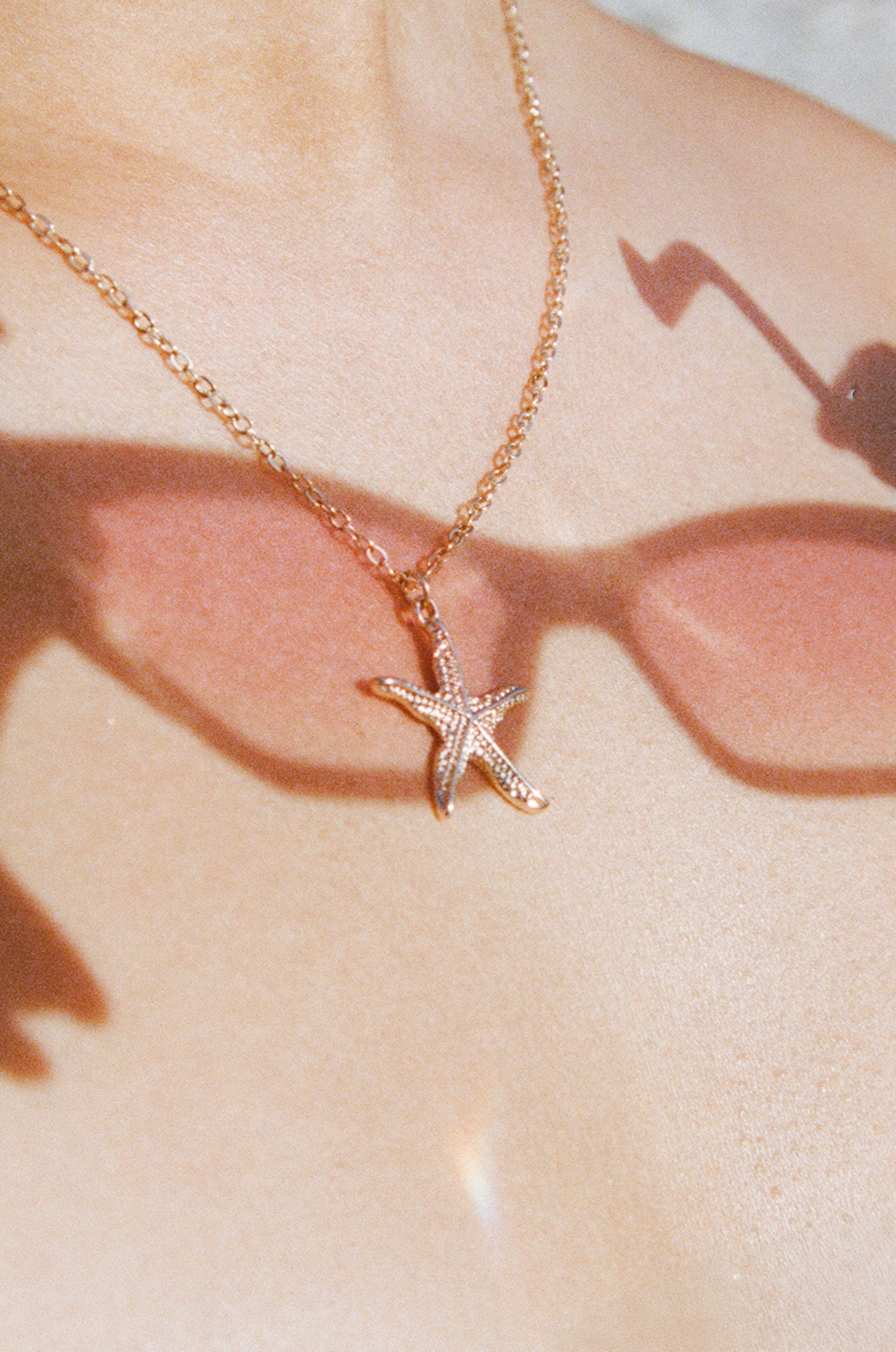 Starfish Necklace - Gold