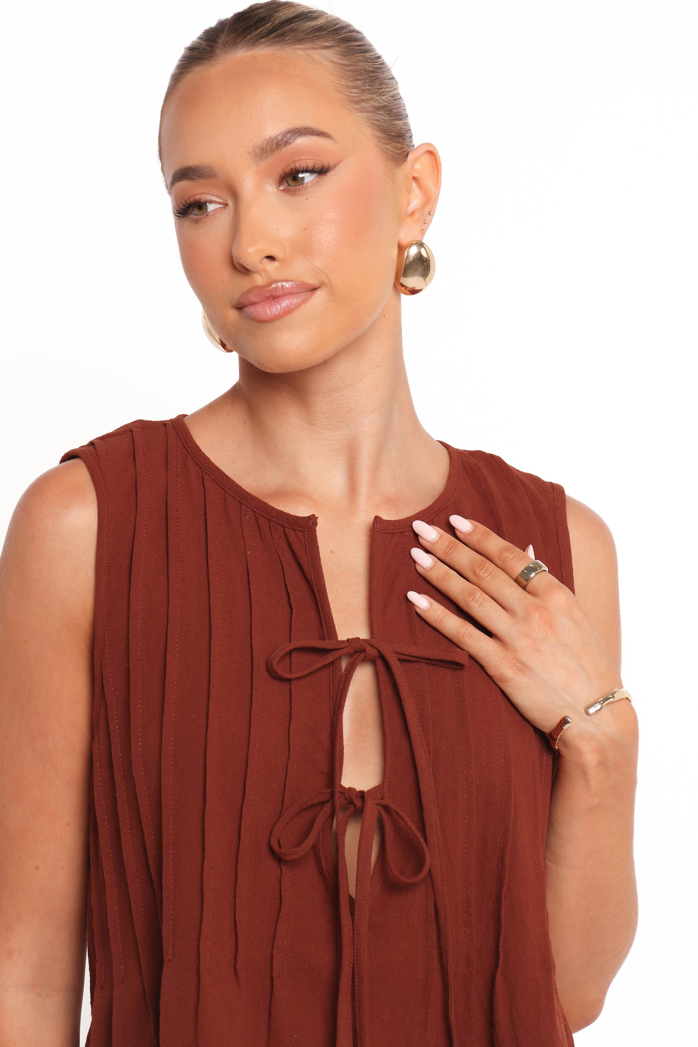 Nika Pleated Top - Chocolate Brown