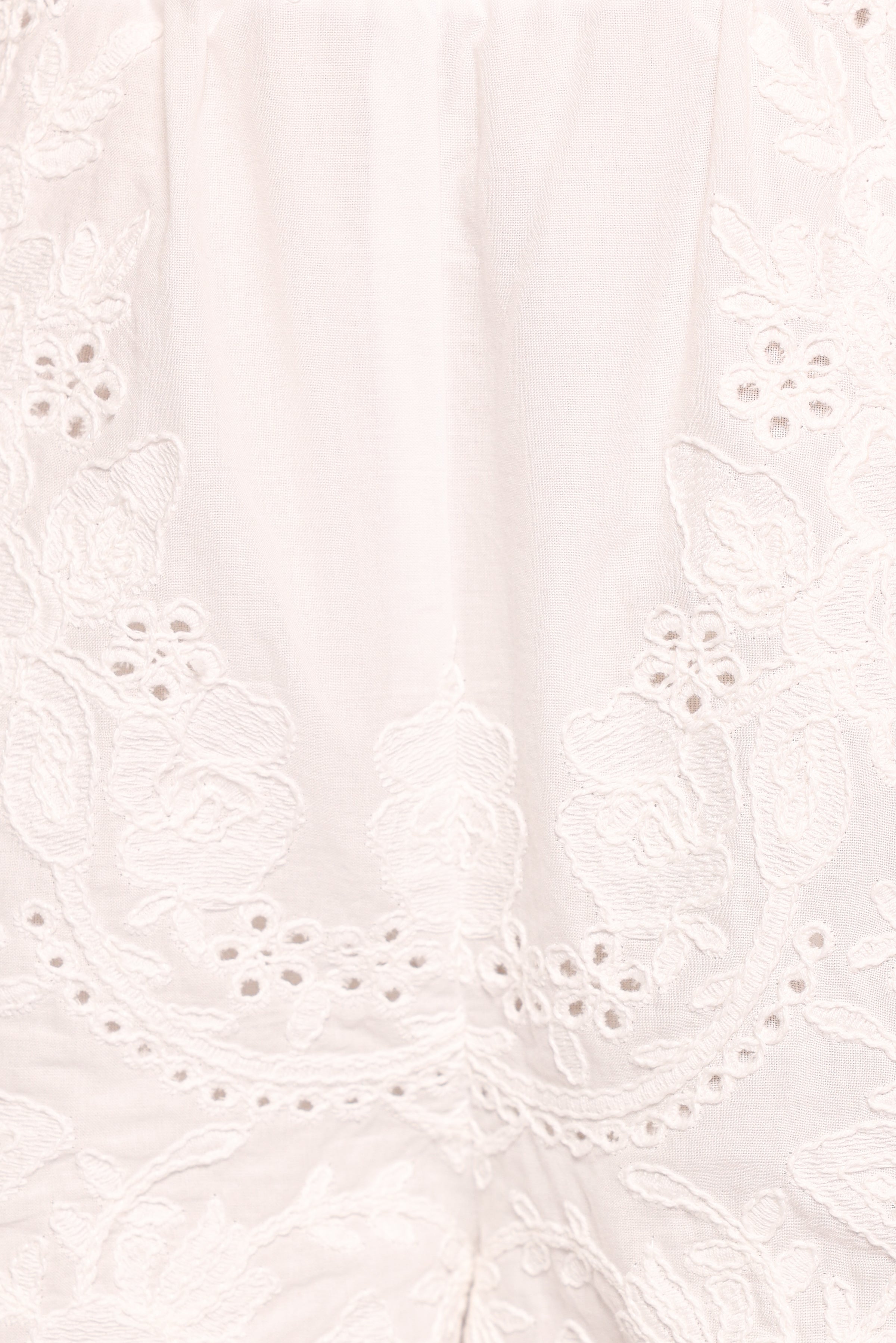 Tanis Embroidered Shorts - White