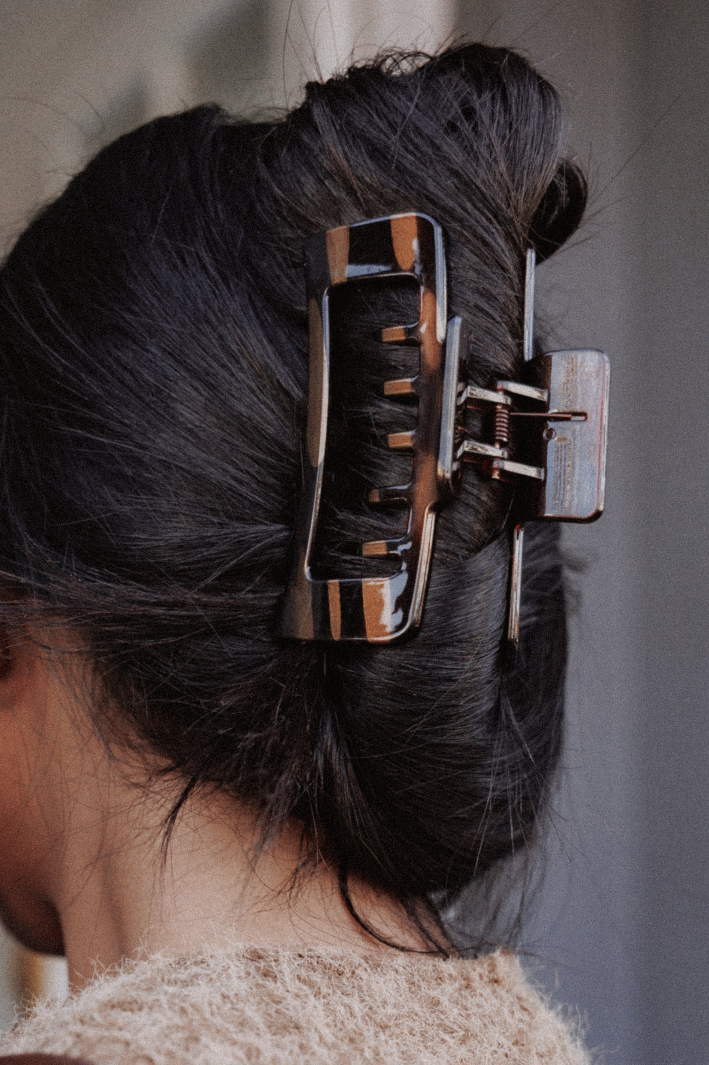 Walker Hair Clip - Brown