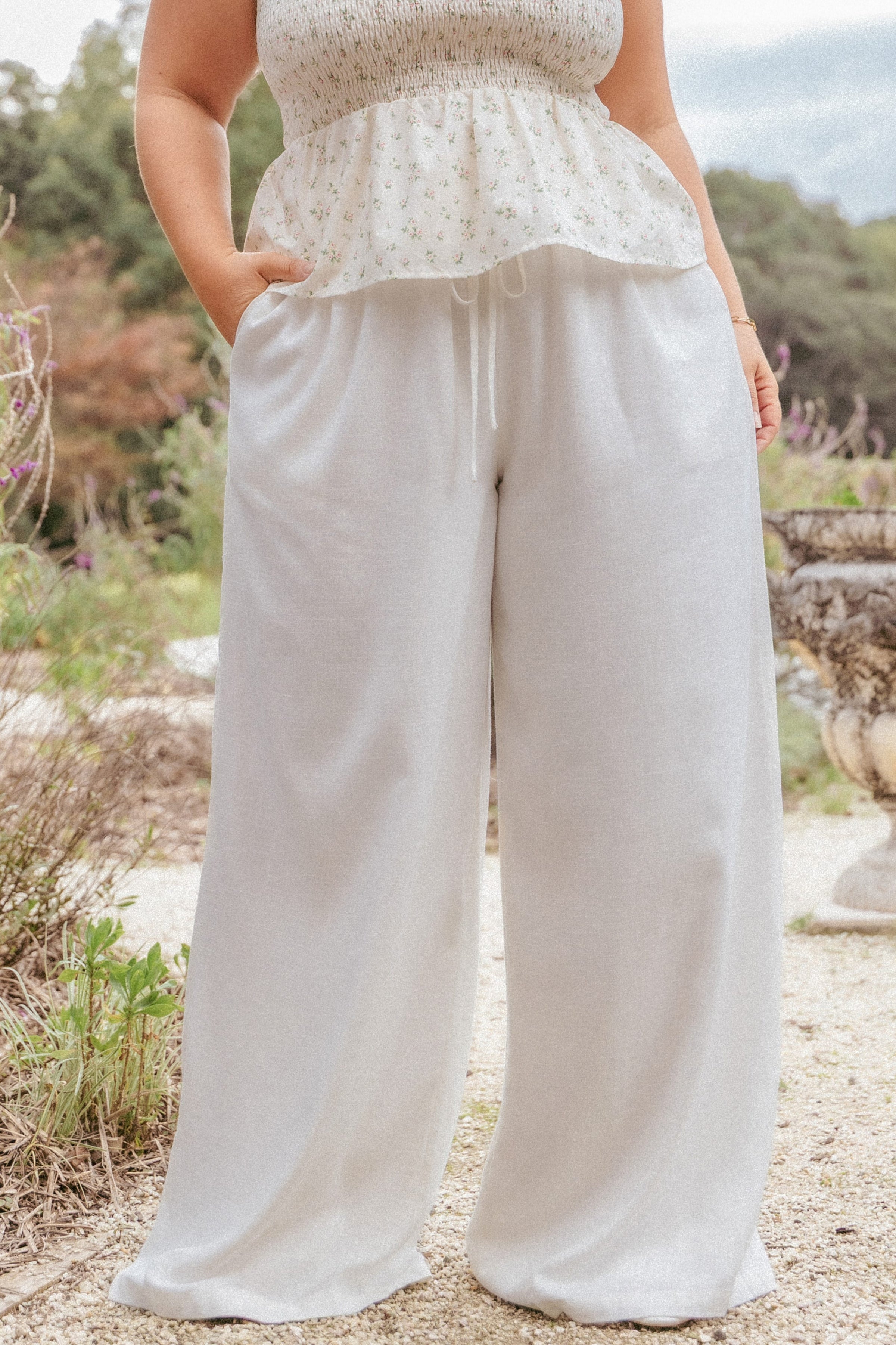 BOTTOMS Elowen Wide Leg Pants - White
