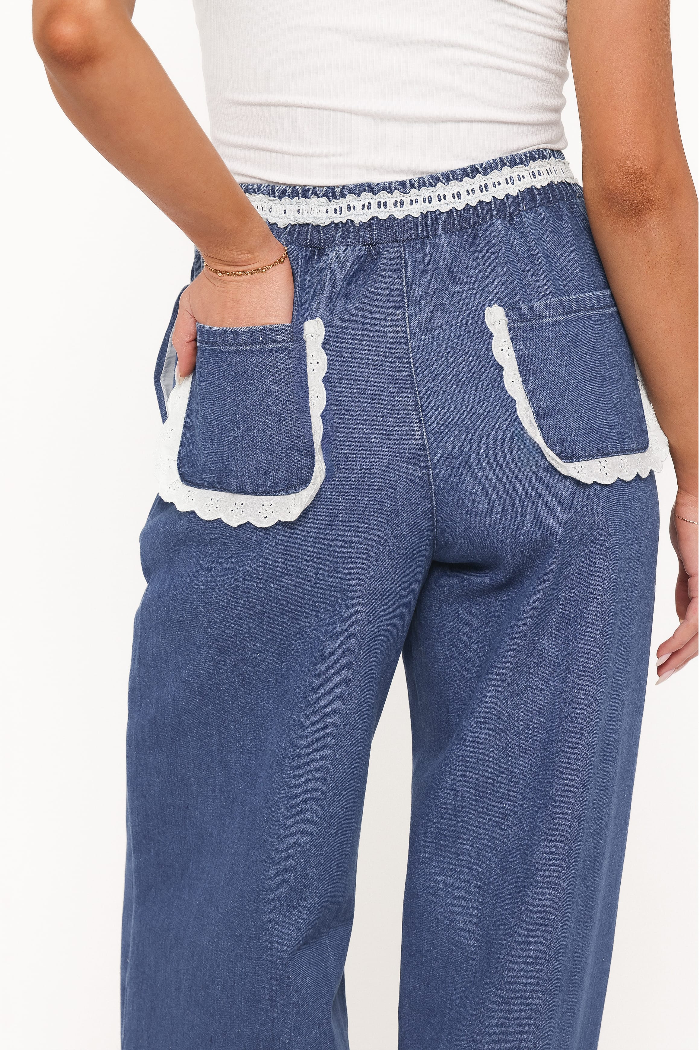 BOTTOMS Siun Wide Leg Denim Joggers - Medium Wash