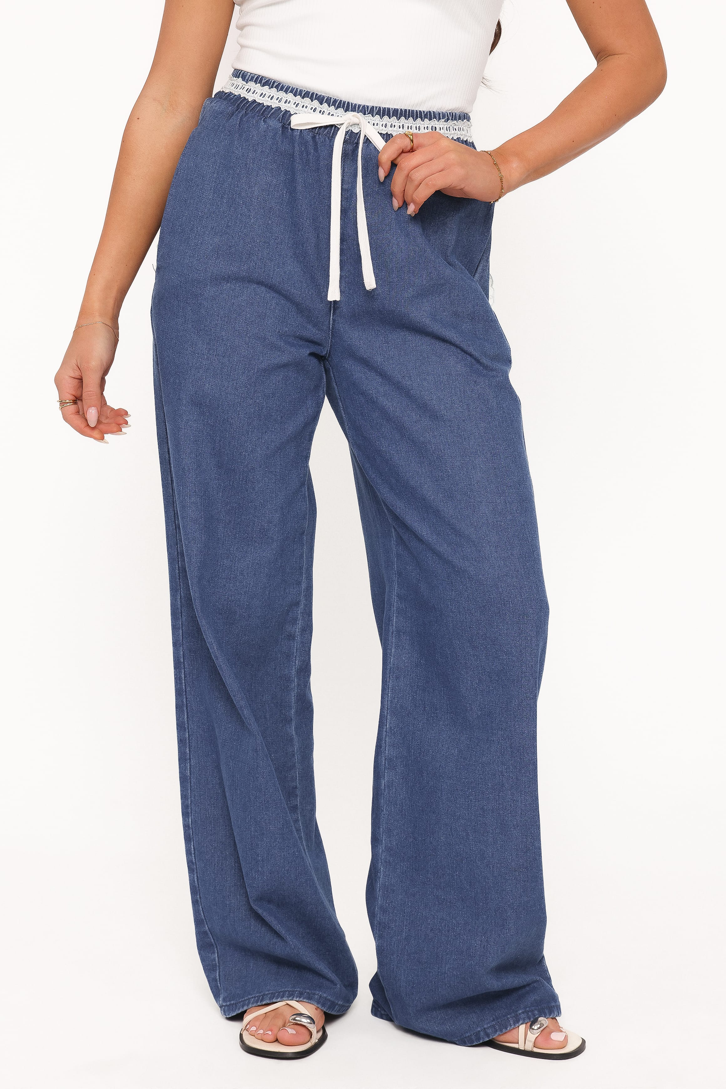 BOTTOMS Siun Wide Leg Denim Joggers - Medium Wash