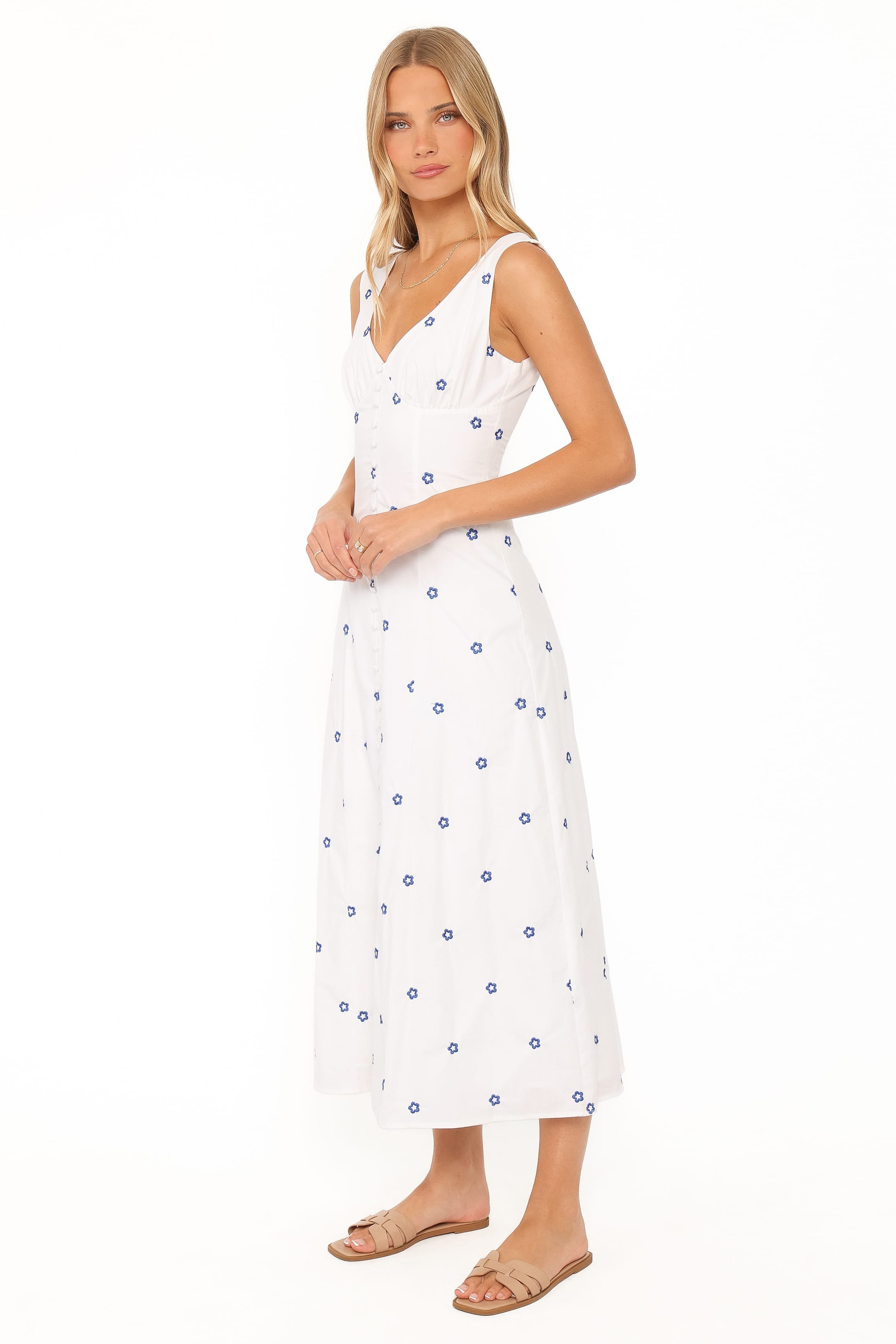 DRESSES Luellen Embroidered Daisy Midi Dress - White