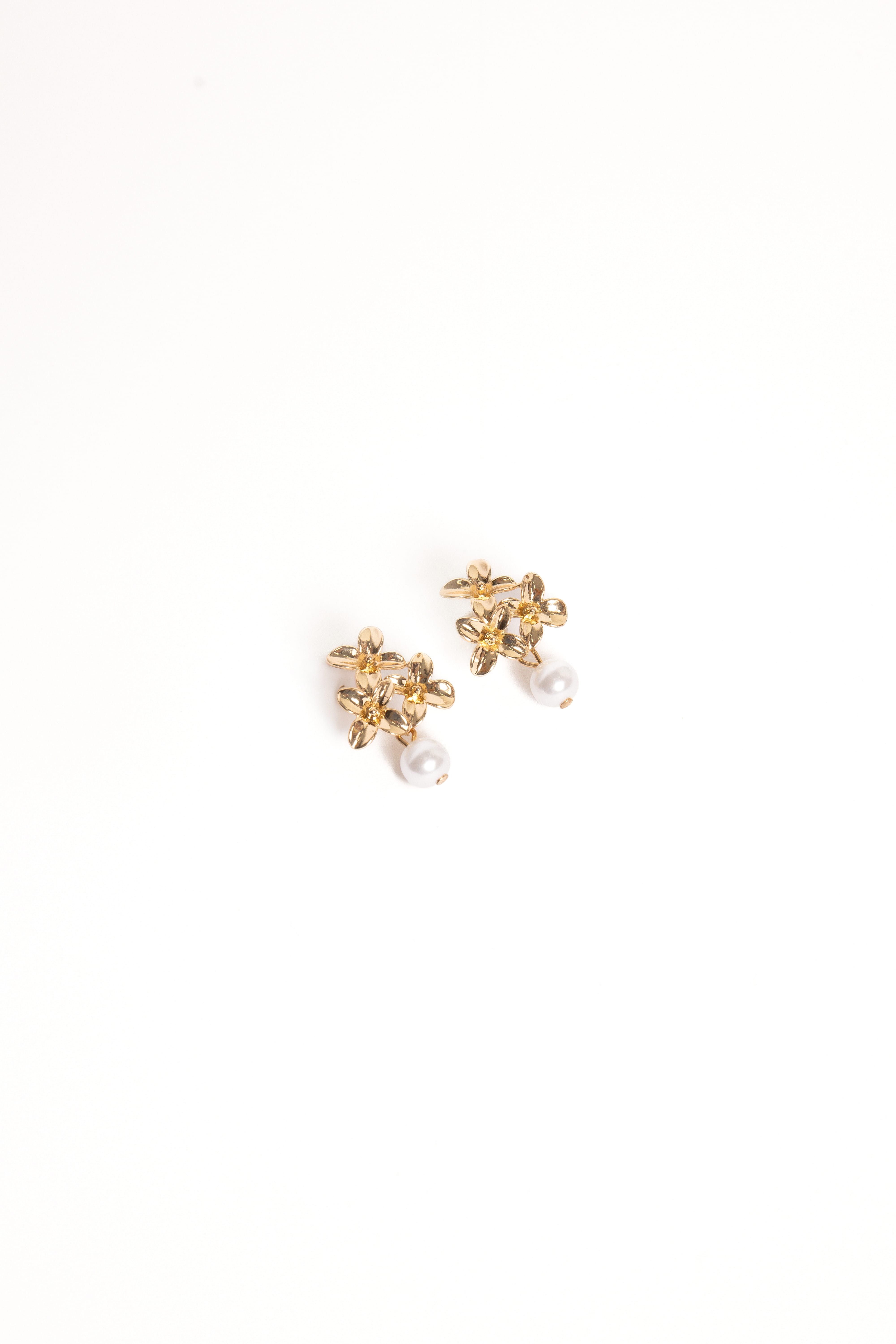 Petal and Pup USA ACCESSORIES Amani Earrings - Gold/Pearl One Size