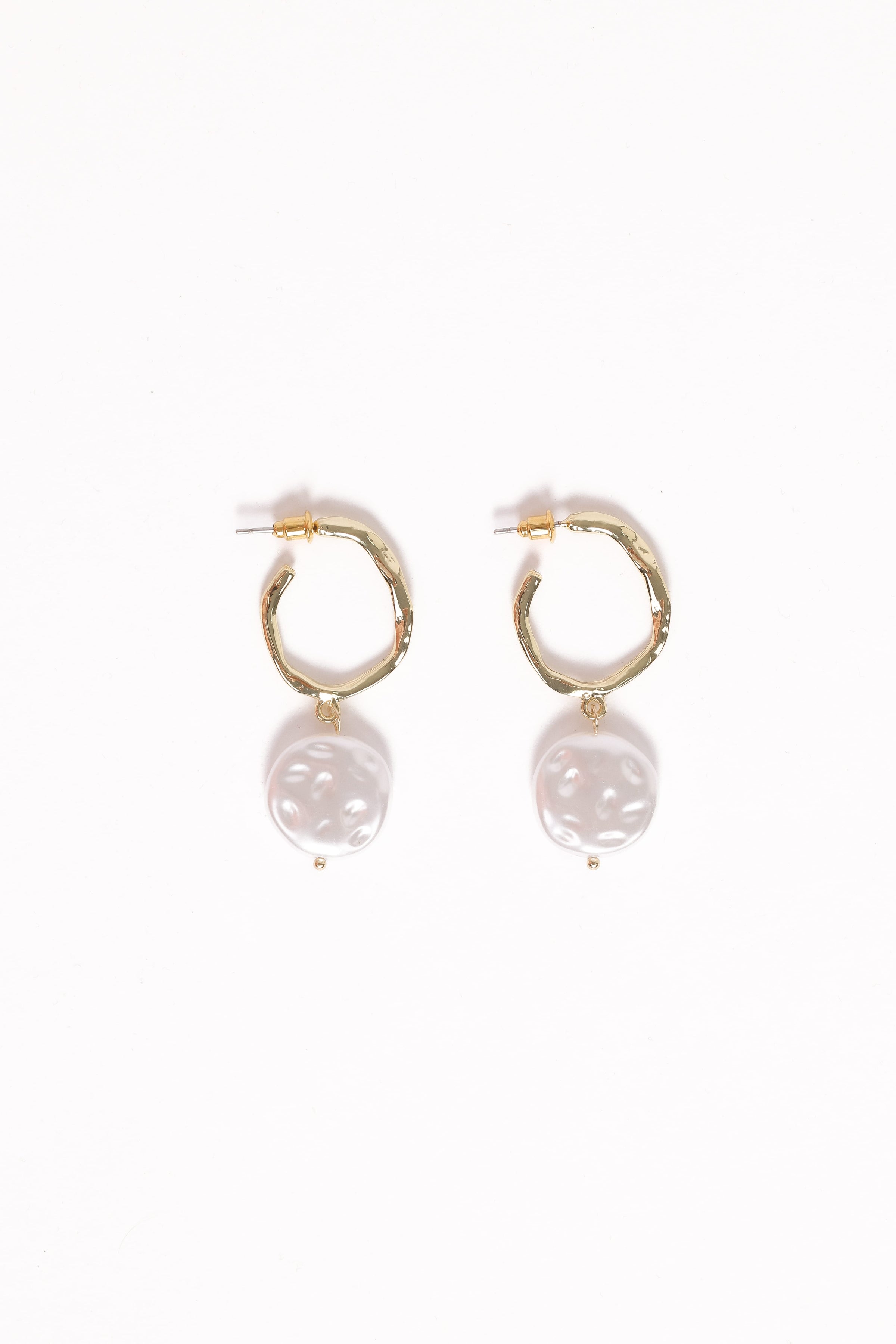 Petal and Pup USA ACCESSORIES Carina Pearl Earrings - Gold One Size