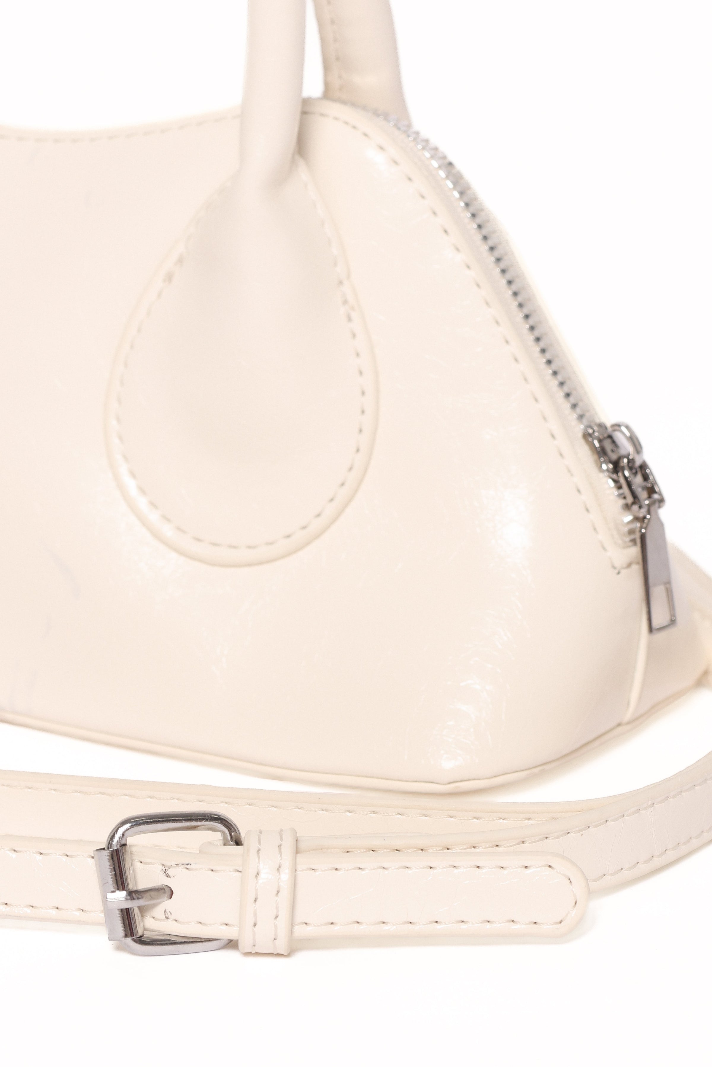 Petal and Pup USA ACCESSORIES Carolyn Handbag - White One Size