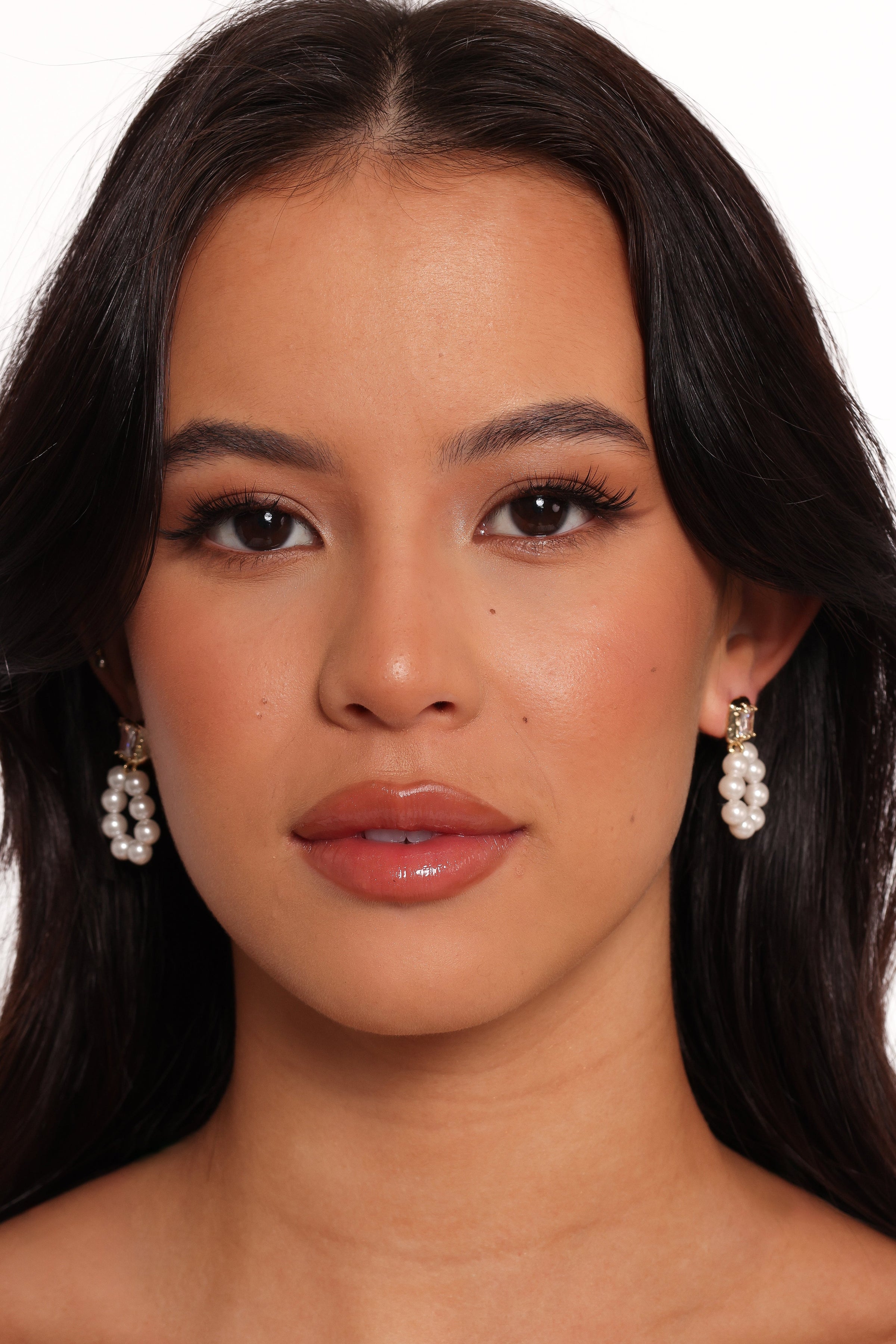 Petal and Pup USA ACCESSORIES Dara Drop Earrings - Gold/Pearl One Size