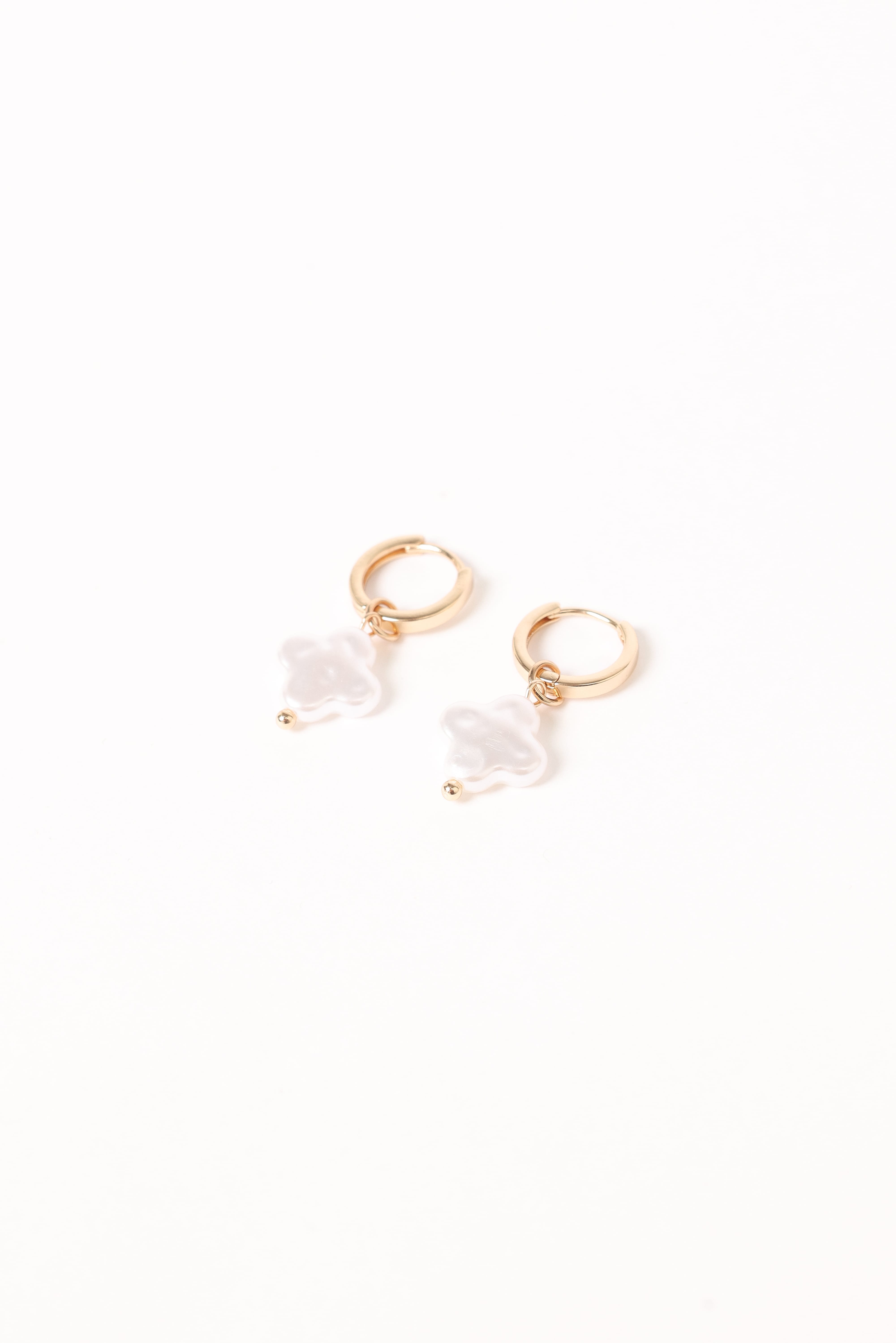 Petal and Pup USA ACCESSORIES Kieran Earrings - Gold/Pearl One Size