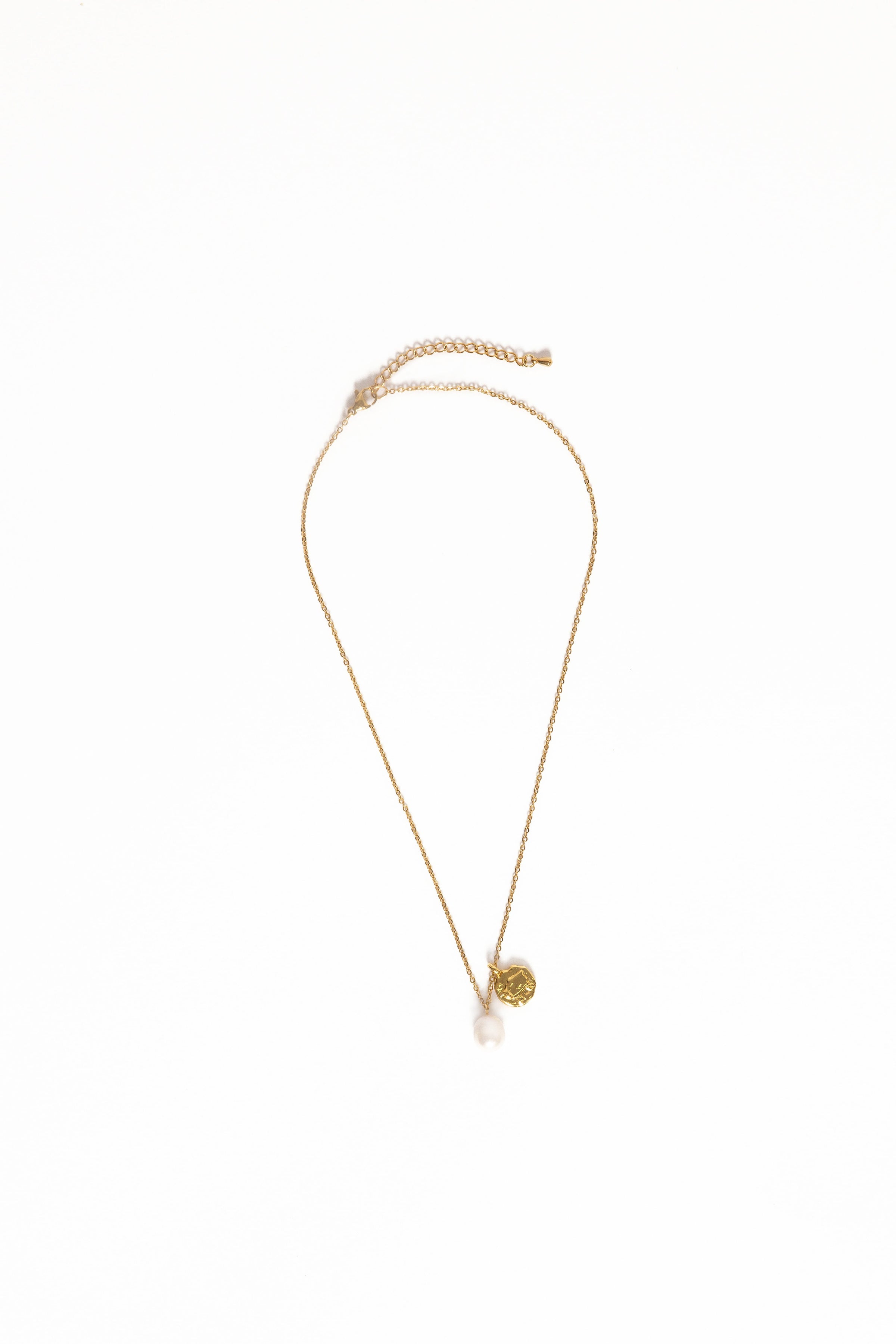 Petal and Pup USA ACCESSORIES Lavinia Necklace - Gold/Pearl One Size