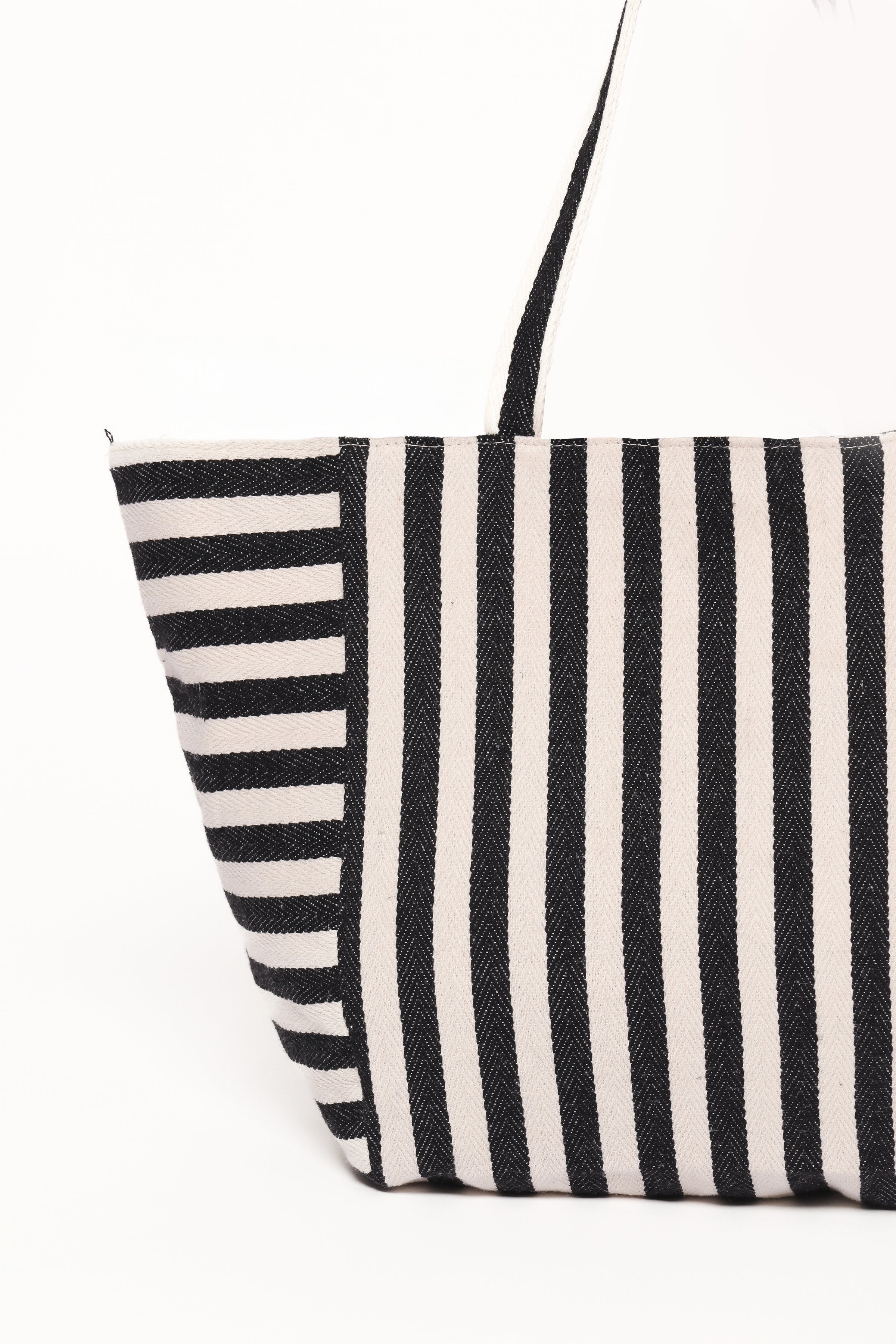 Petal and Pup USA ACCESSORIES Savannah Beach Bag - Black Stripe One Size