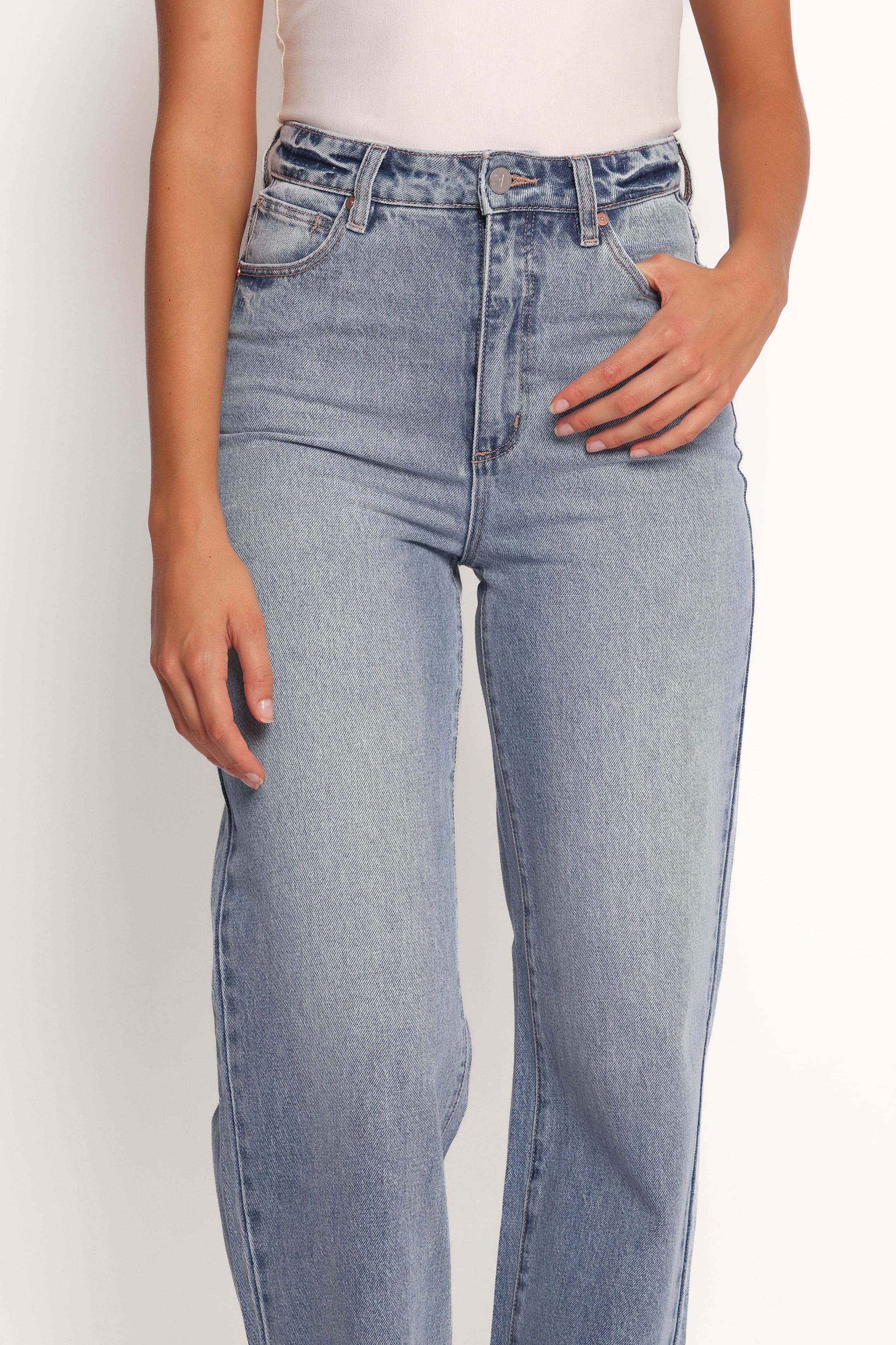 Petal and Pup USA BOTTOMS Abrand 94 High Wide Jeans - Liv