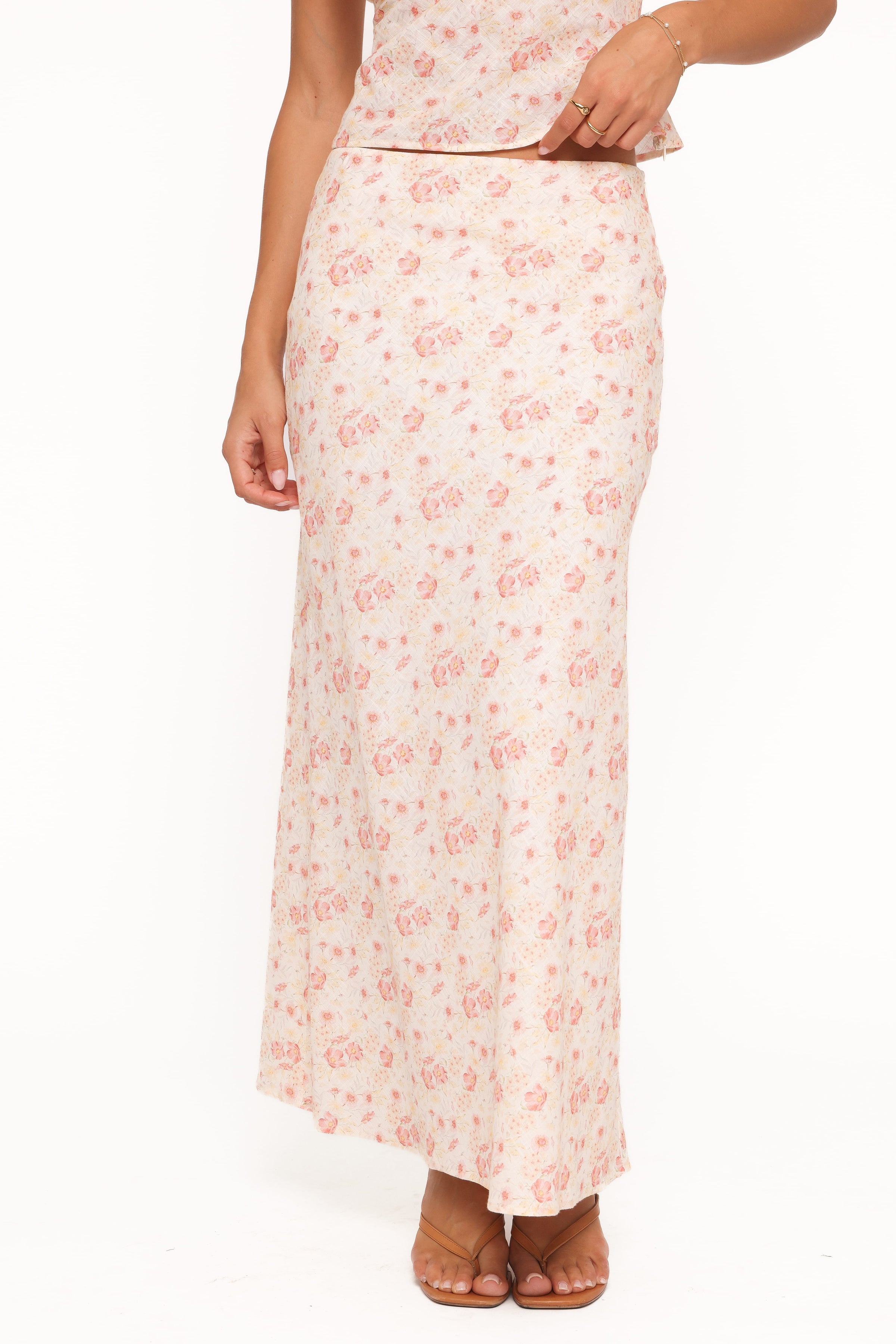 Petal and Pup USA BOTTOMS Giarda Maxi Skirt - Peach Ditsy Floral