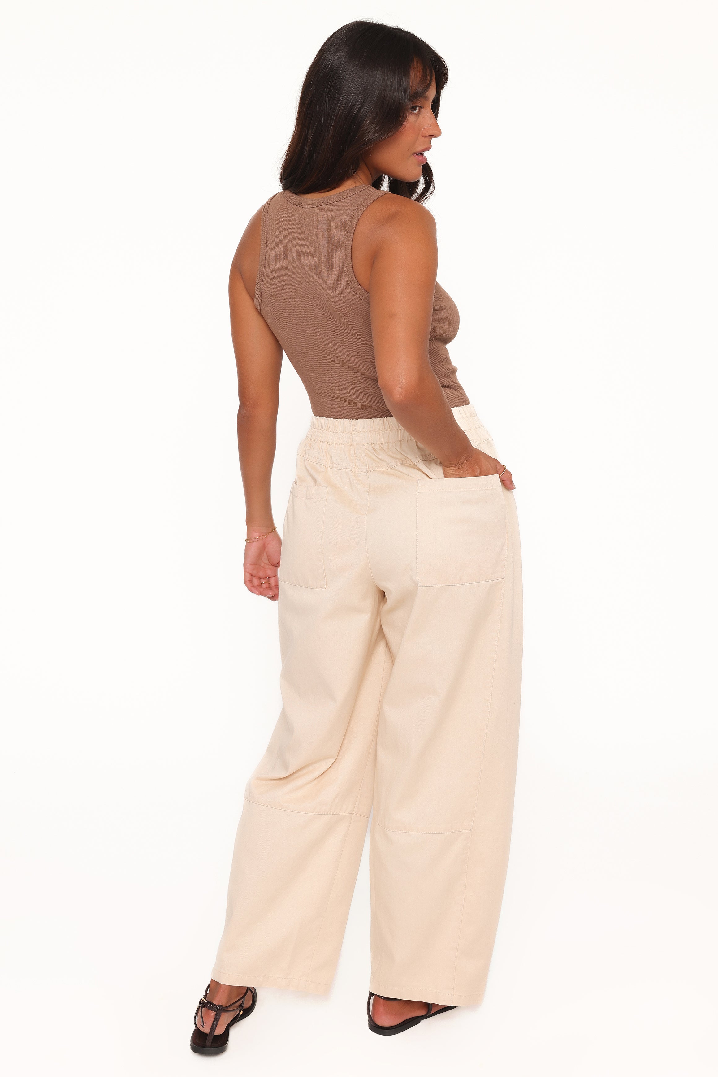 Petal and Pup USA BOTTOMS Sasha Cropped Barrel Jean - Ecru