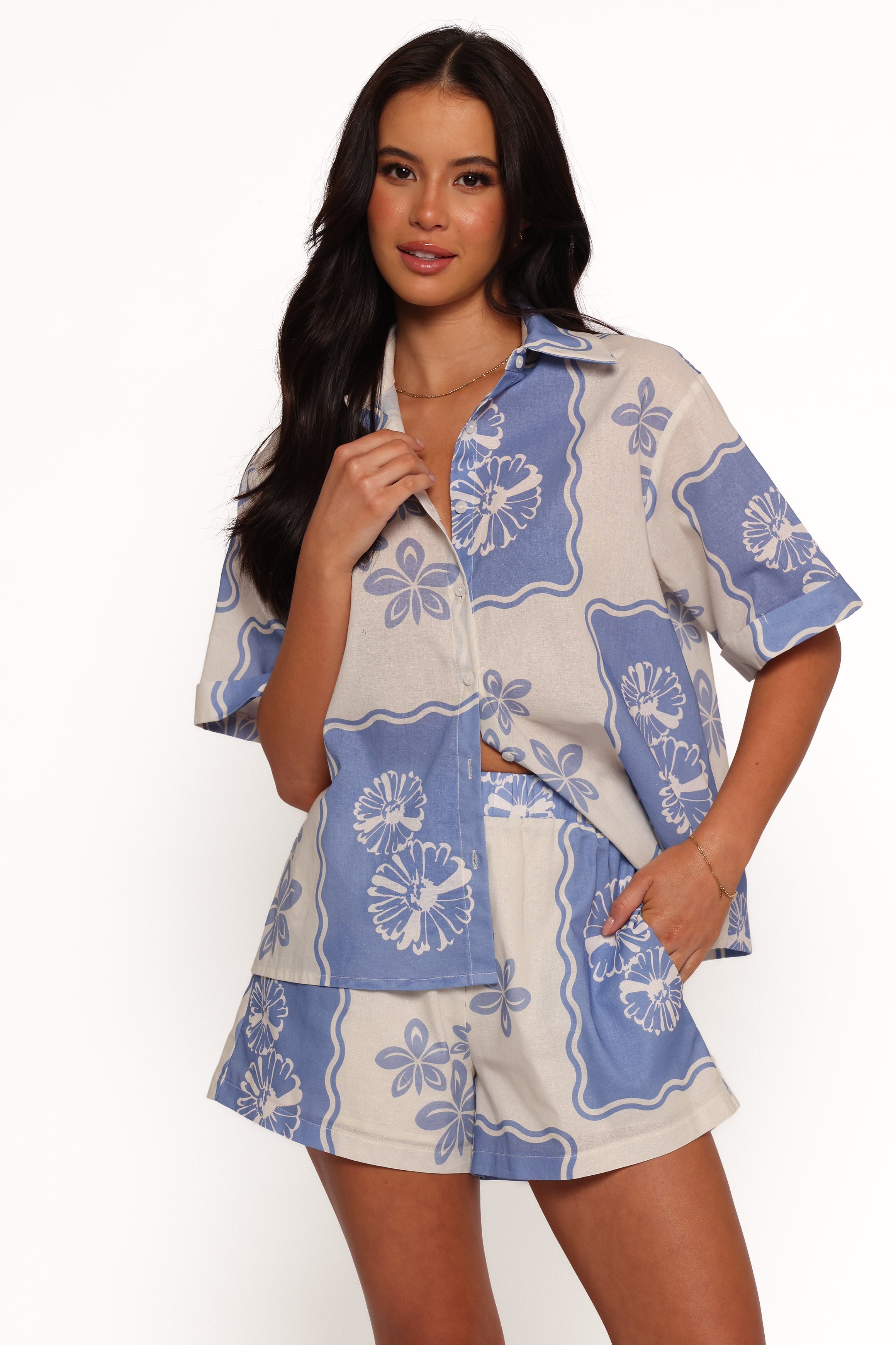 Petal and Pup USA BOTTOMS Shellie Shorts - Blue Dahlia