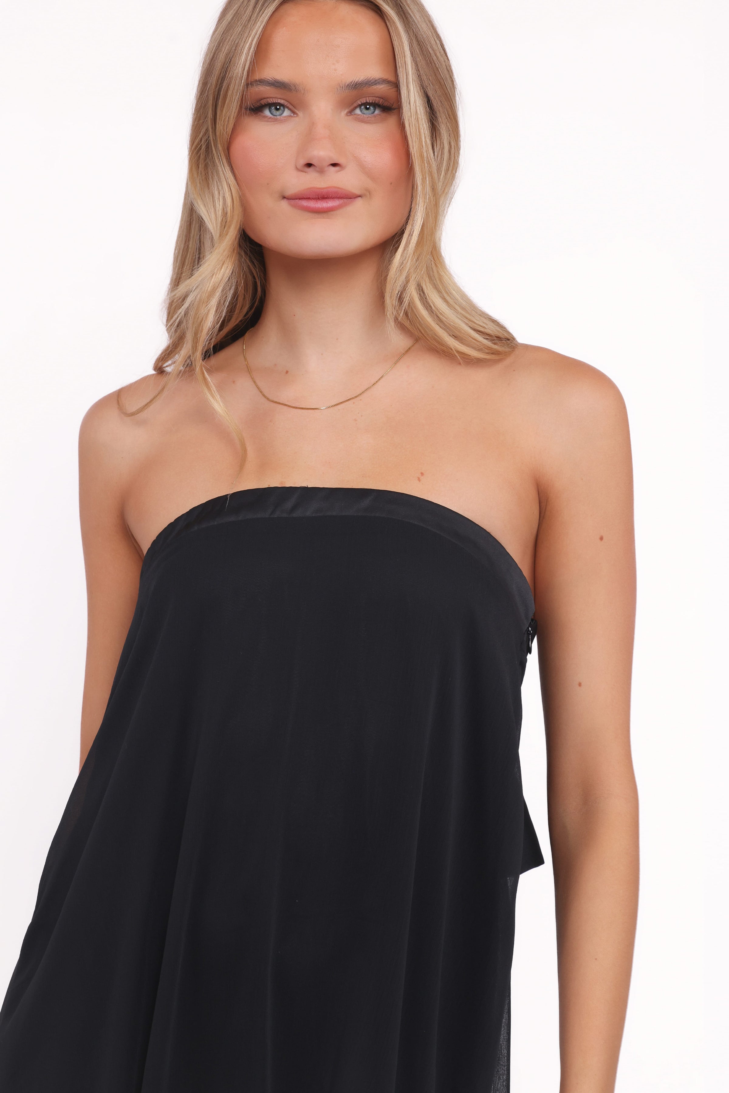 Petal and Pup USA DRESSES Amici Maxi Dress - Black