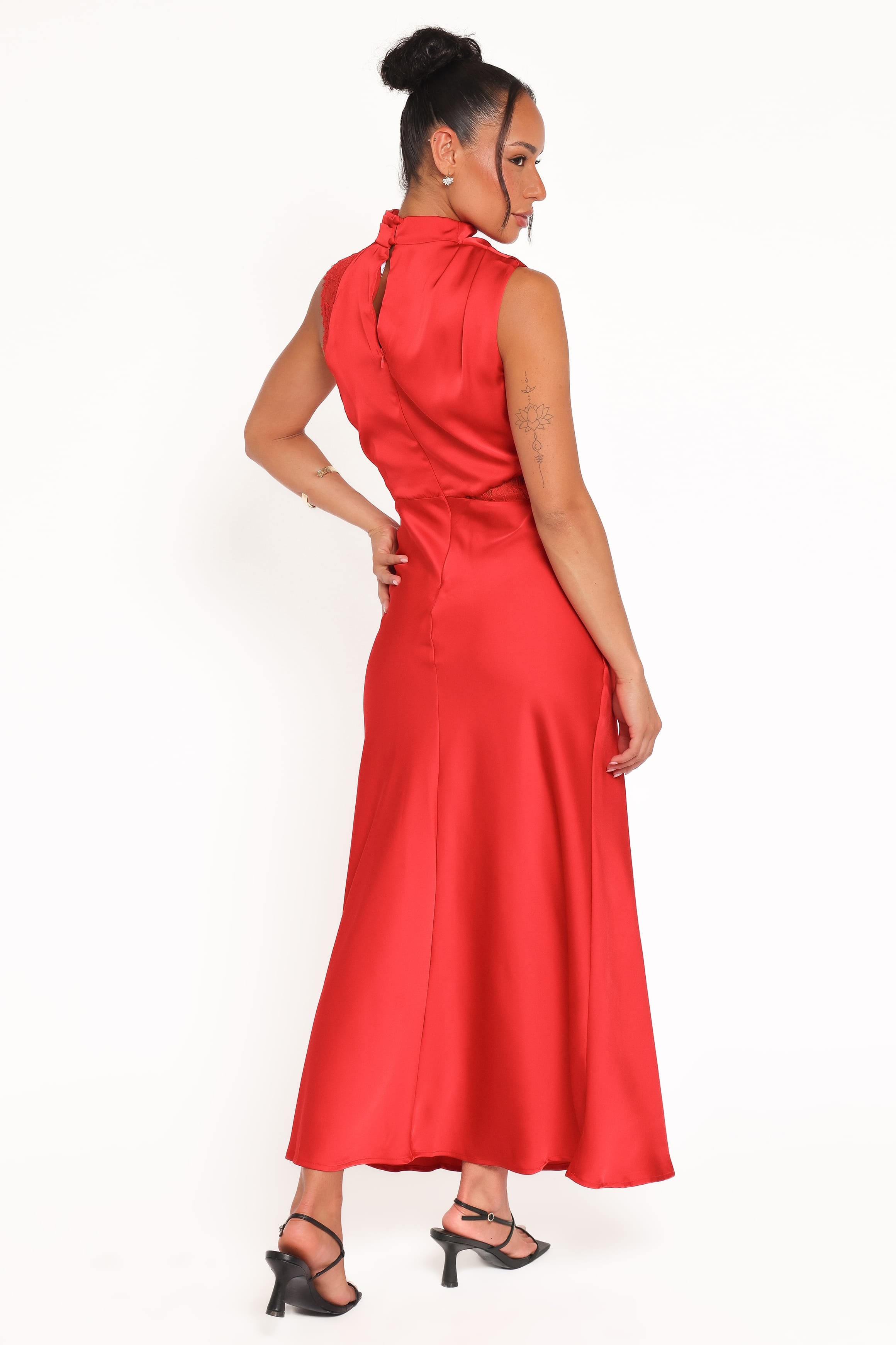 Petal and Pup USA DRESSES Anabelle Halter Neck Lace Maxi Dress - Red