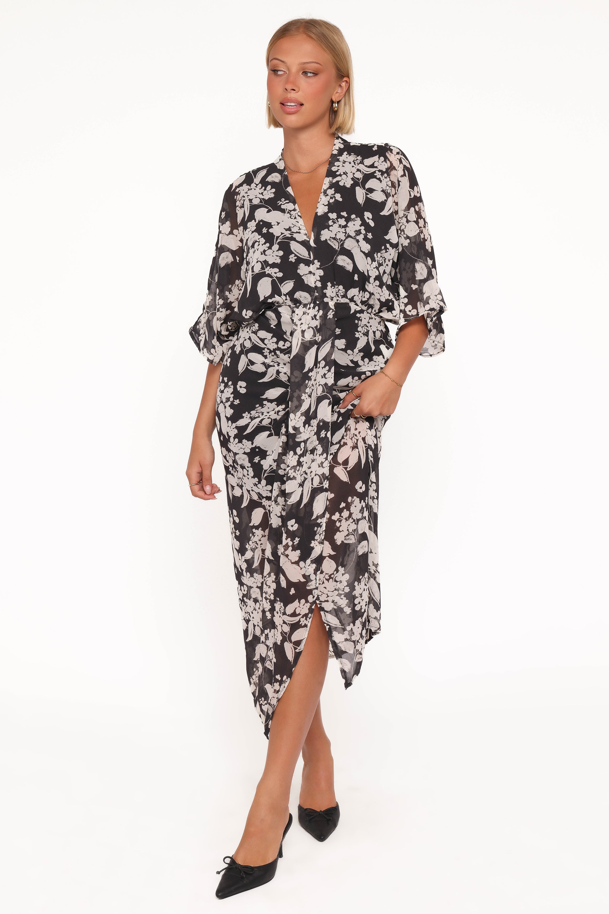 Petal and Pup USA DRESSES Audrina Maxi Dress - Black Floral