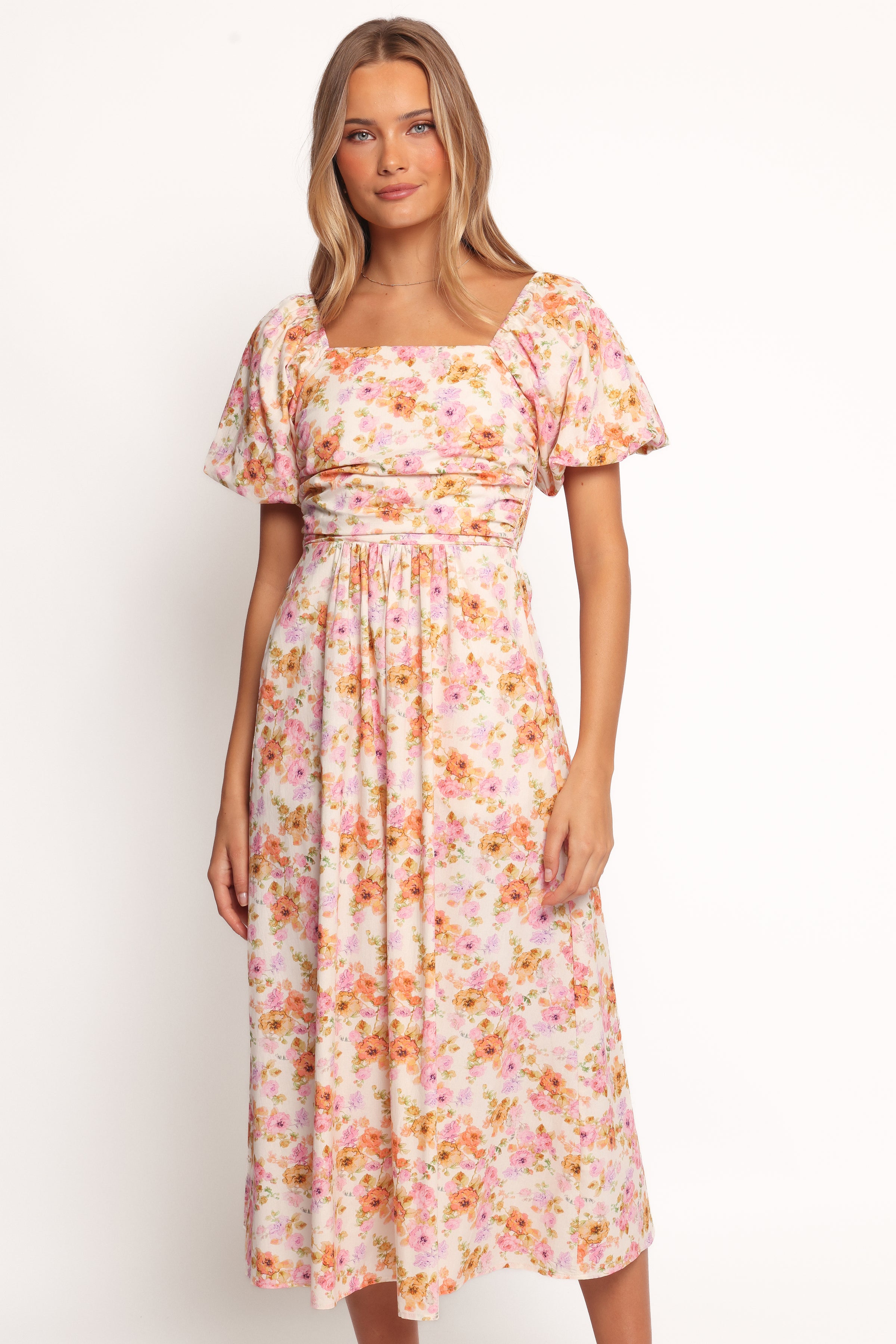 Petal and Pup USA DRESSES Clo Puff Sleeve Midi Dress - Peach Floral