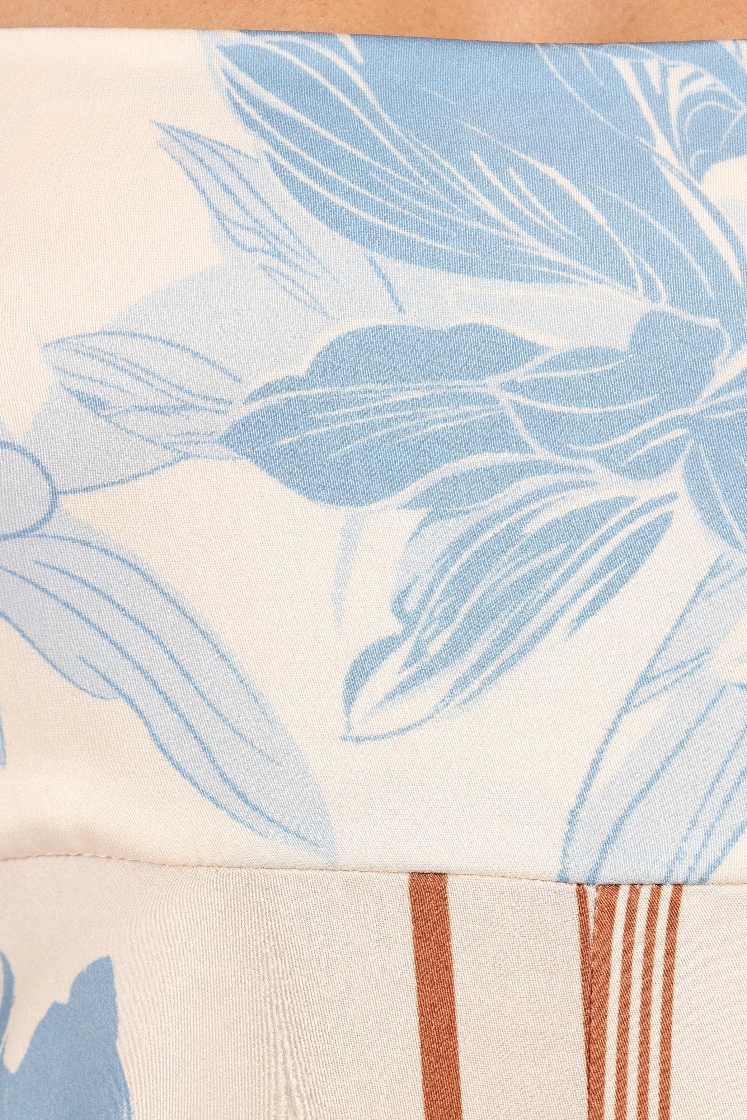 Petal and Pup USA DRESSES Elanor Maxi Dress - Pale Blue Print