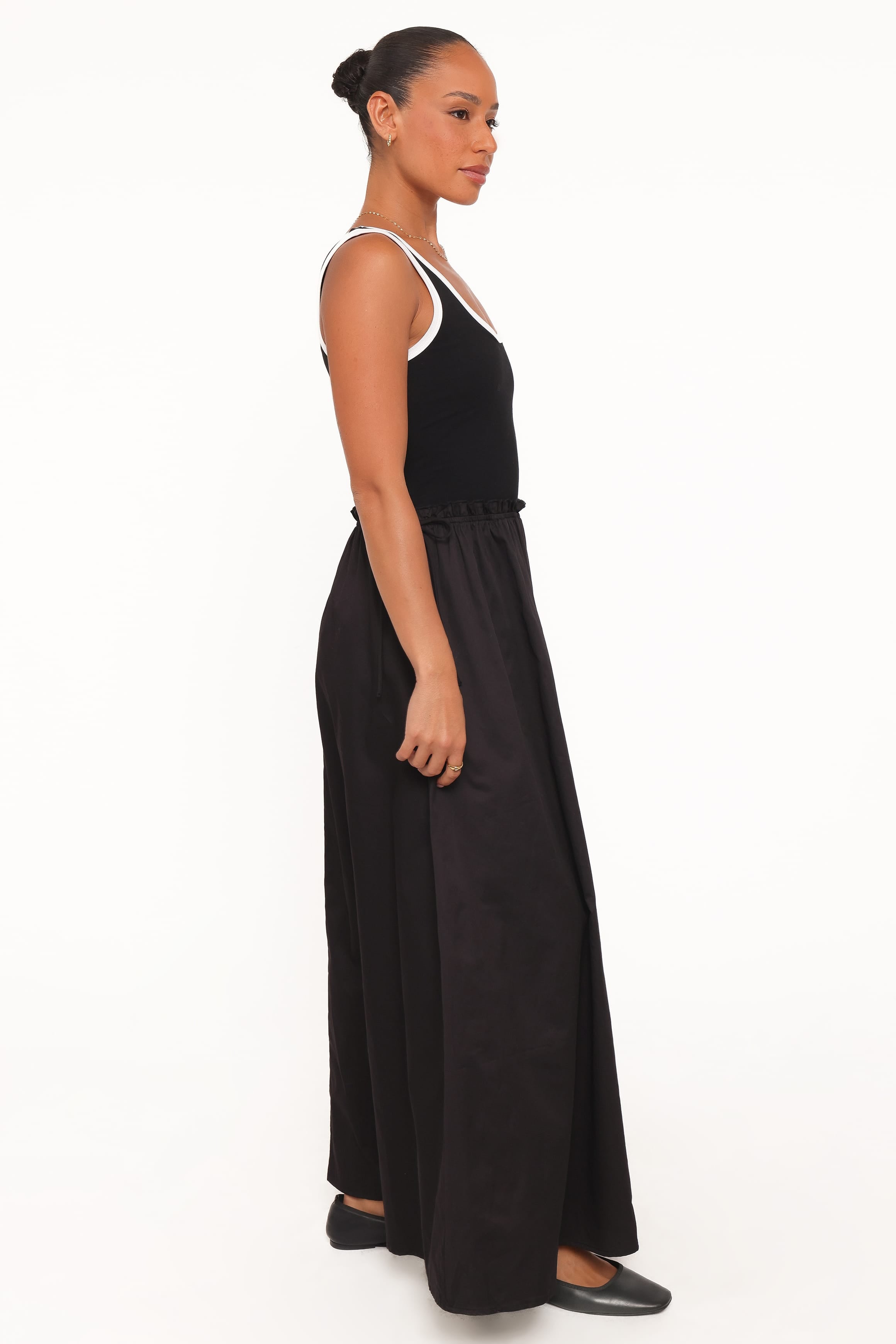 Petal and Pup USA DRESSES Finesse Maxi Dress - Black