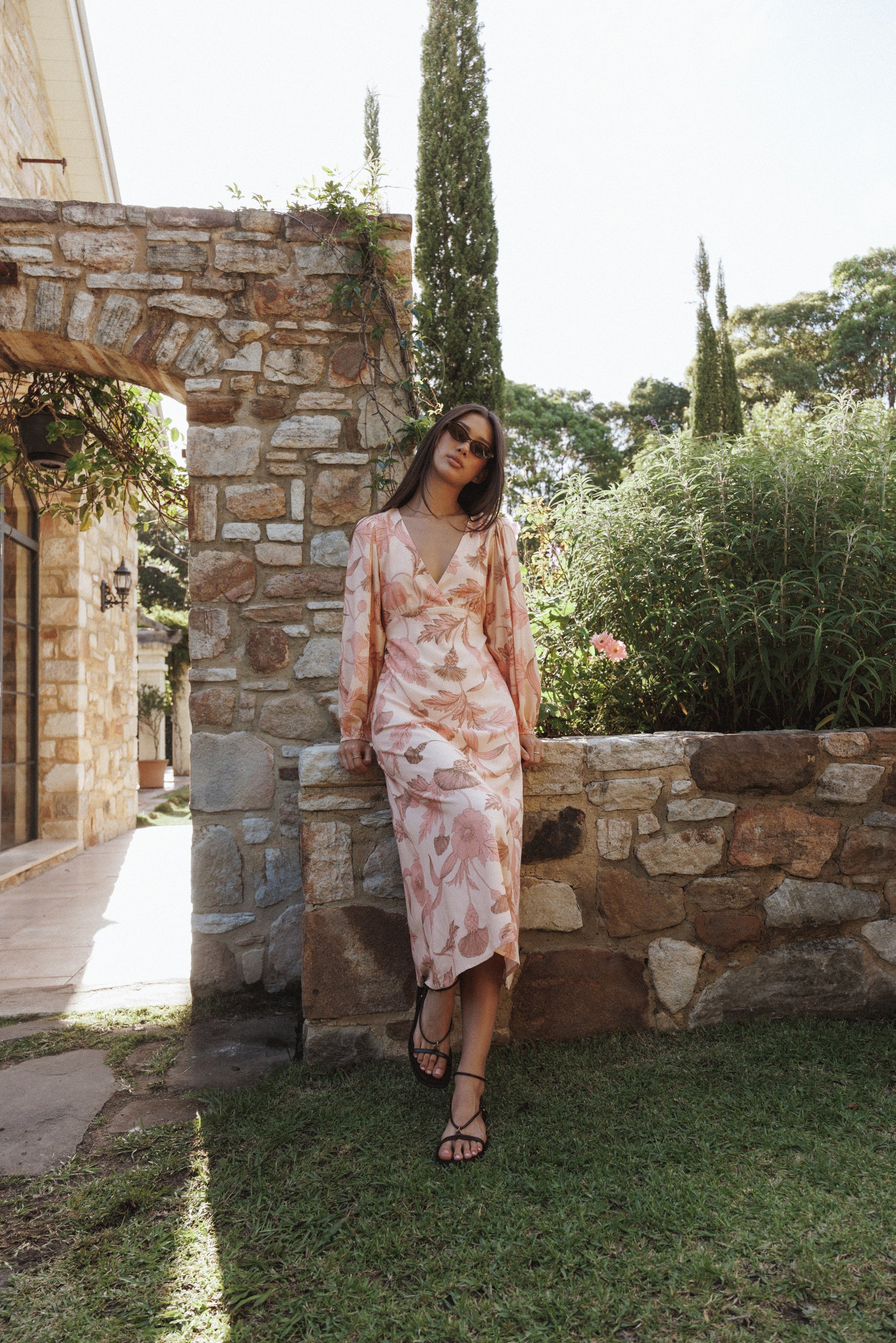 Kolby Long Sleeve Midi Dress - Pink Floral Kolby Long Sleeve Midi Dress - Pink Floral