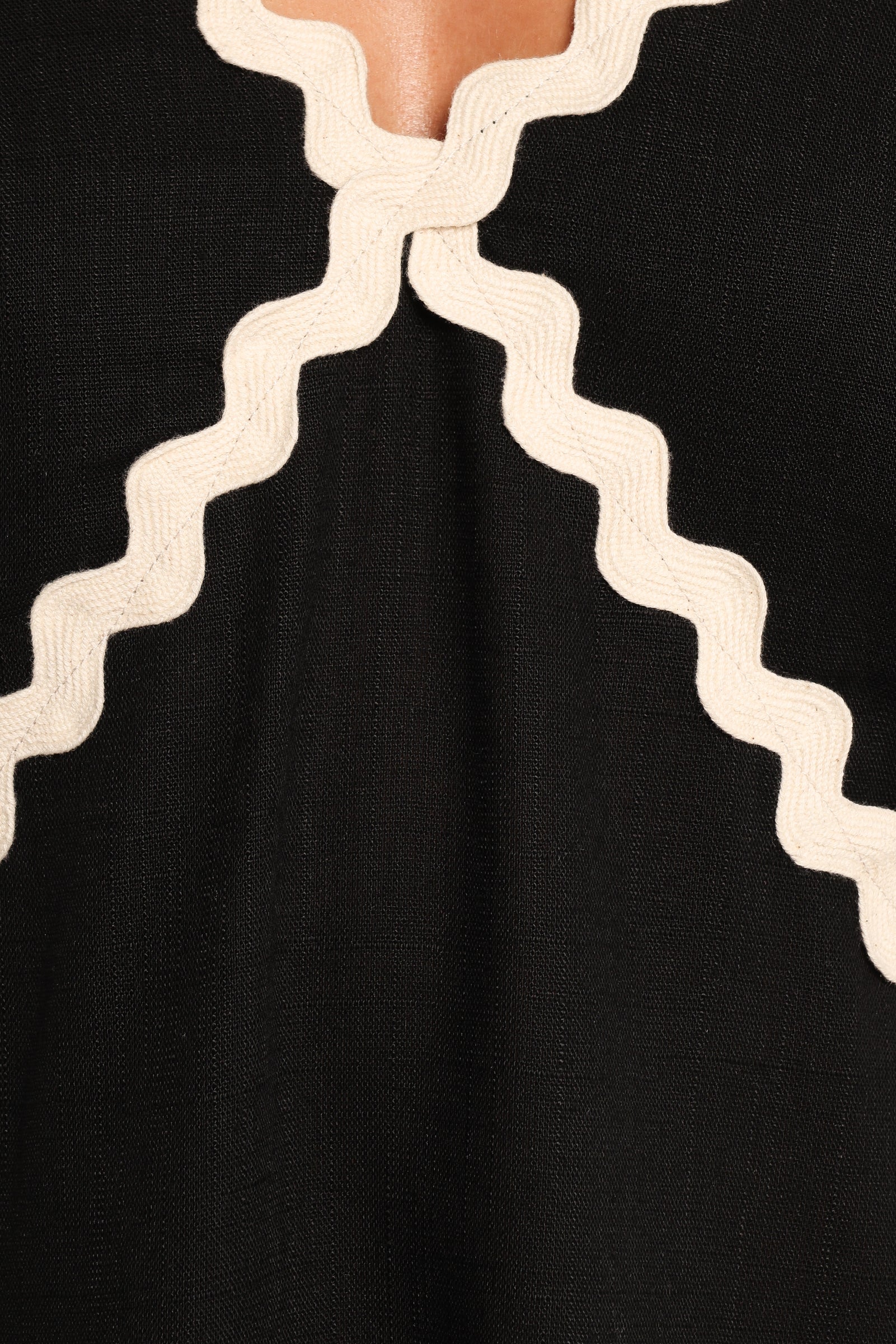 Petal and Pup USA DRESSES Lark Mini Dress - Black