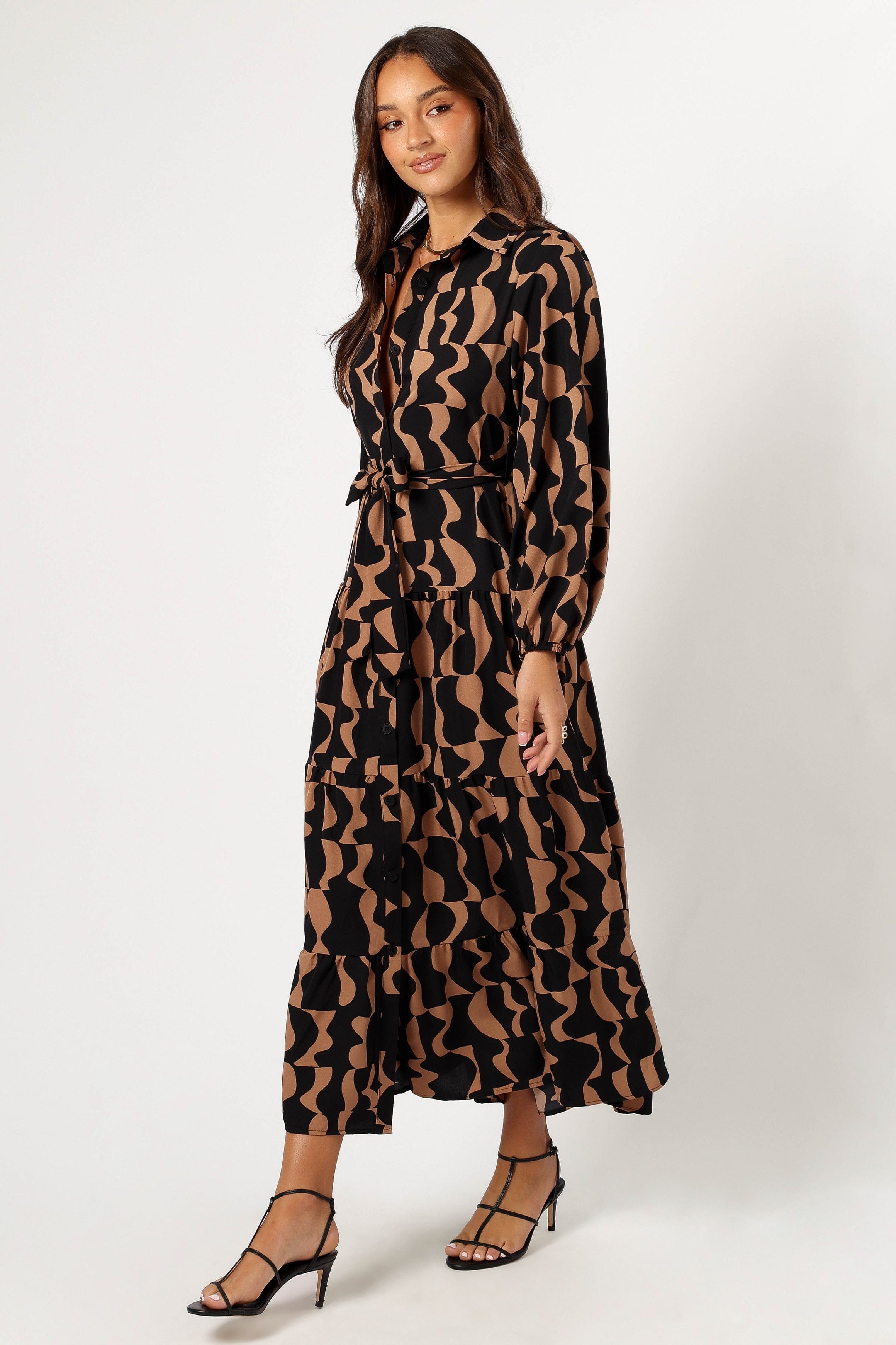 Petal and Pup USA DRESSES Lincoln Long Sleeve Maxi Dress - Black/Beige
