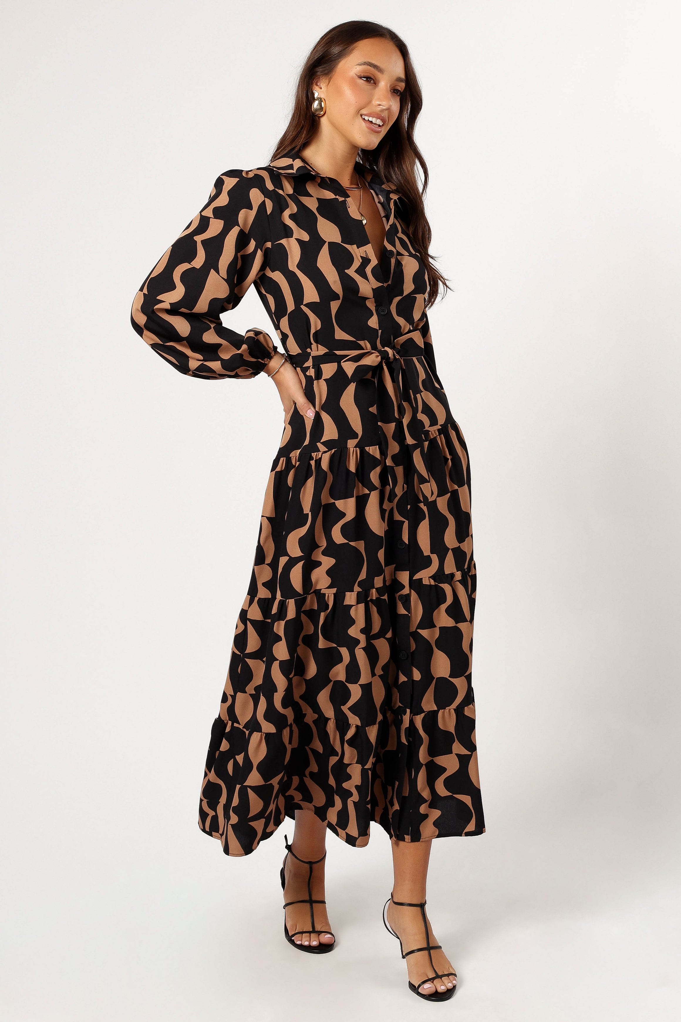Petal and Pup USA DRESSES Lincoln Long Sleeve Maxi Dress - Black/Beige