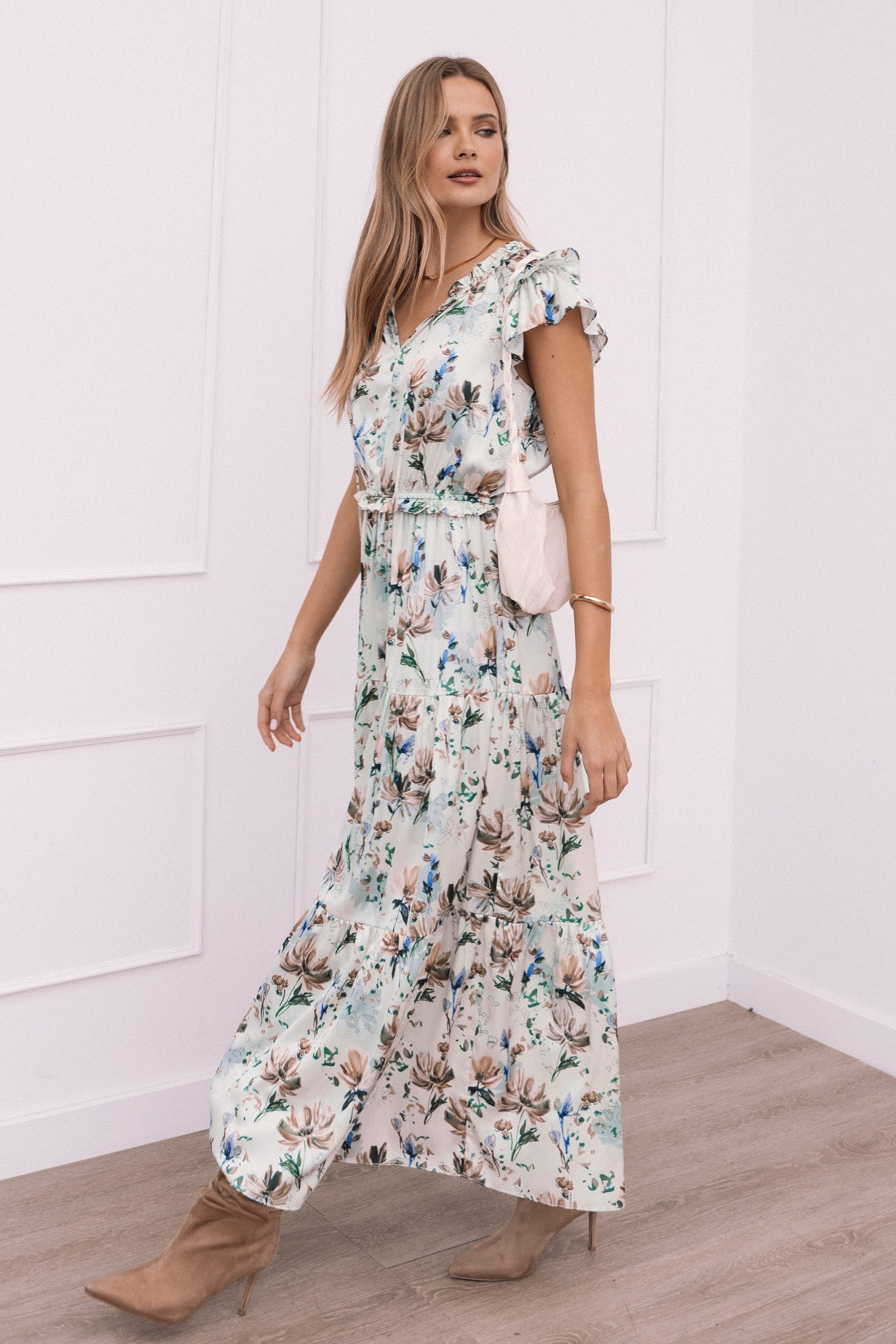 Petal and Pup USA DRESSES Lizzie Midi Dress - Cream Floral