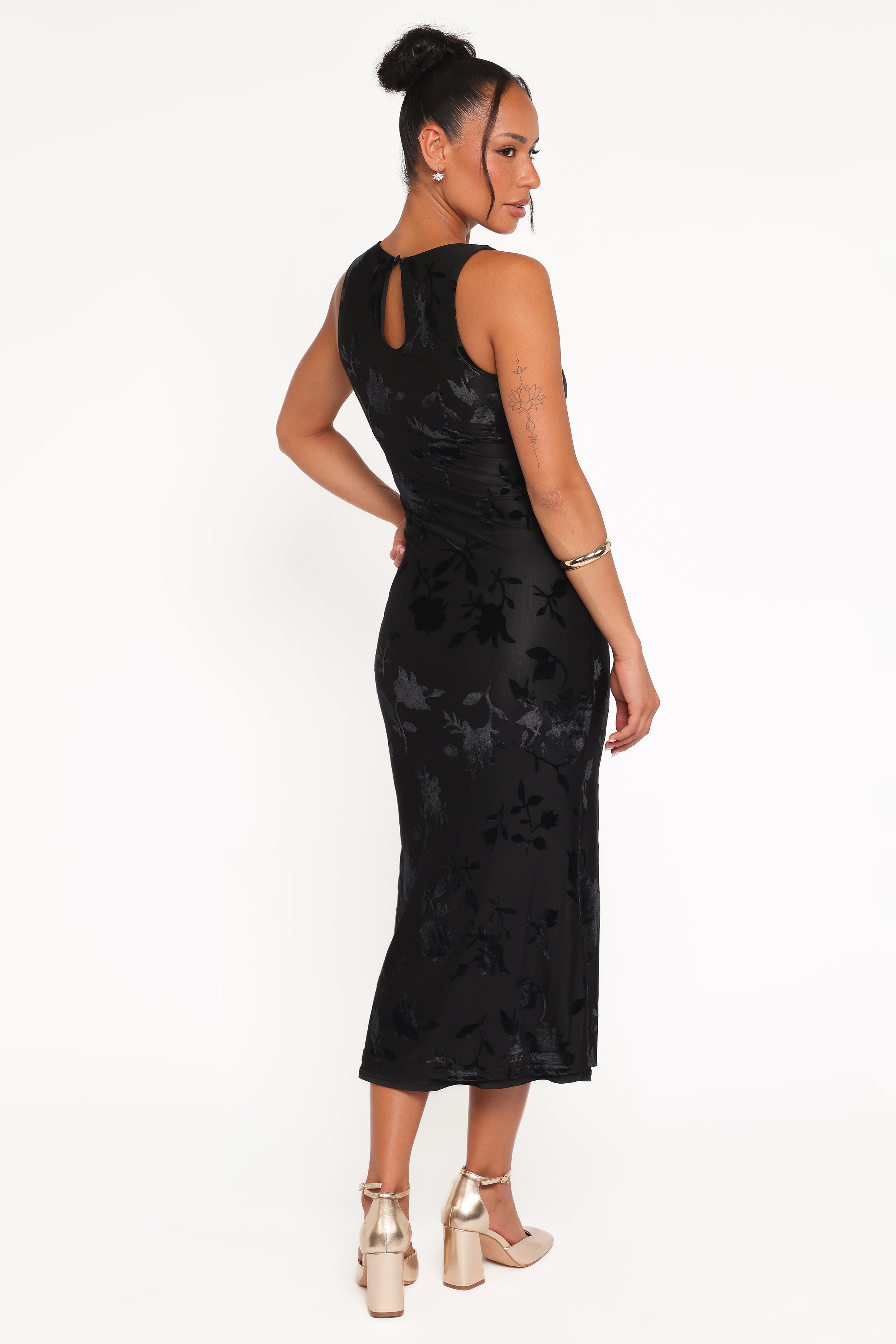 Petal and Pup USA DRESSES Melinda Sleeveless Velvet Maxi - Black