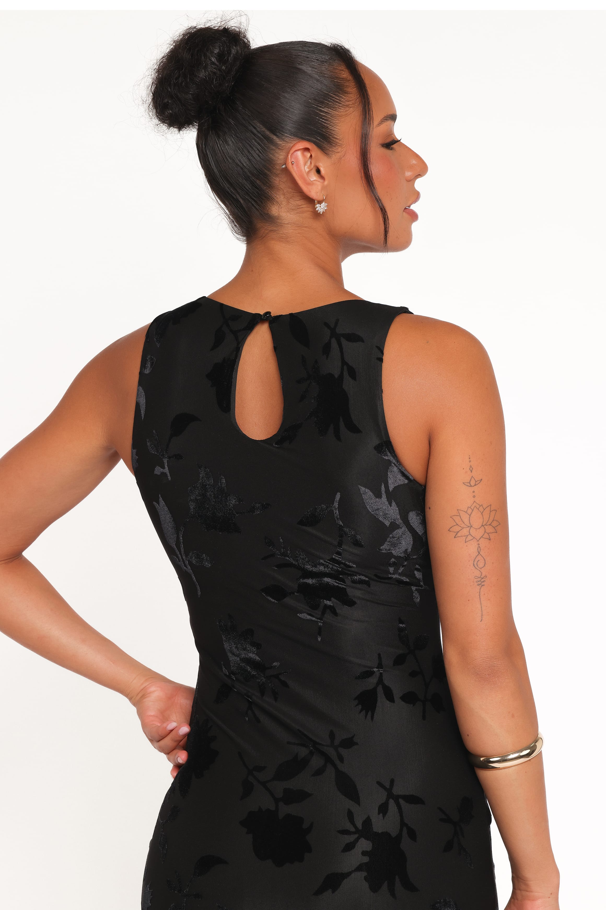 Petal and Pup USA DRESSES Melinda Sleeveless Velvet Maxi - Black