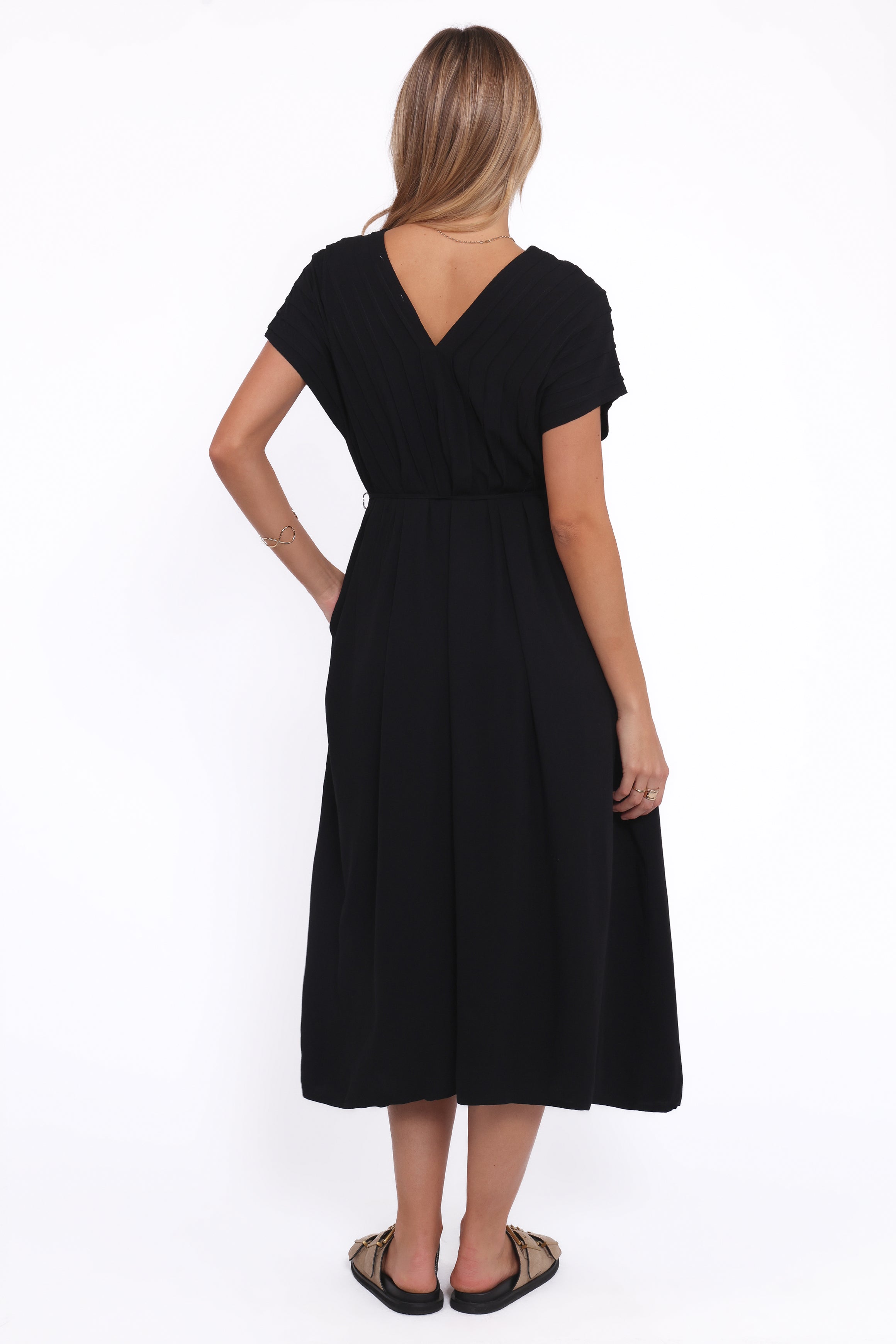 Petal and Pup USA DRESSES Orly Midi Dress - Black