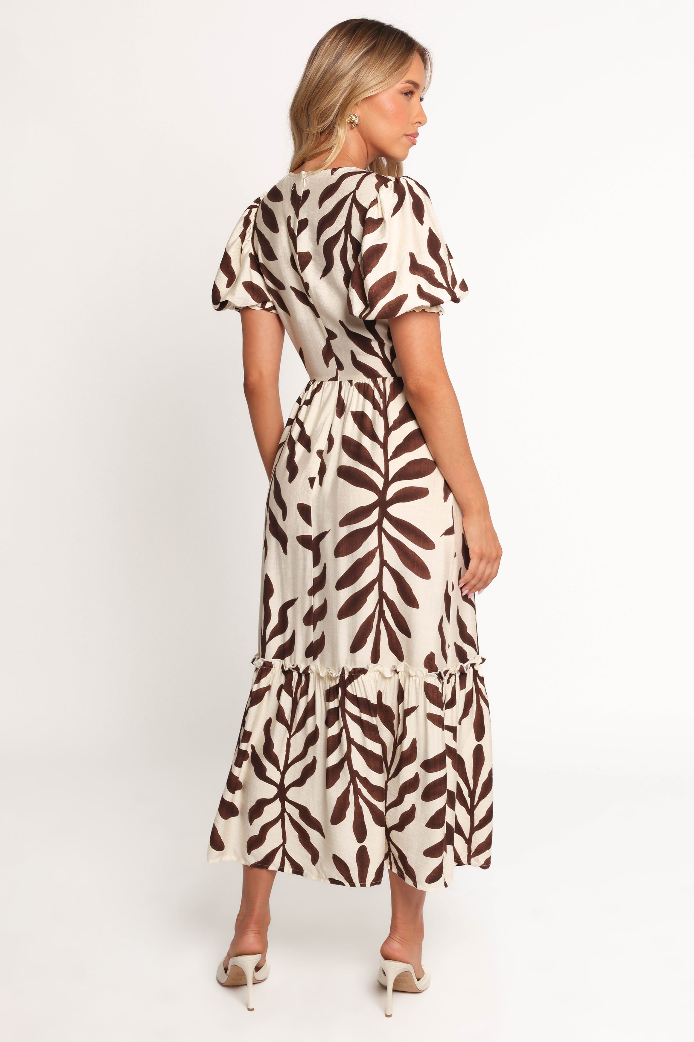 Petal and Pup USA DRESSES Steele Puff Sleeve Midi Dress - Brown Palm