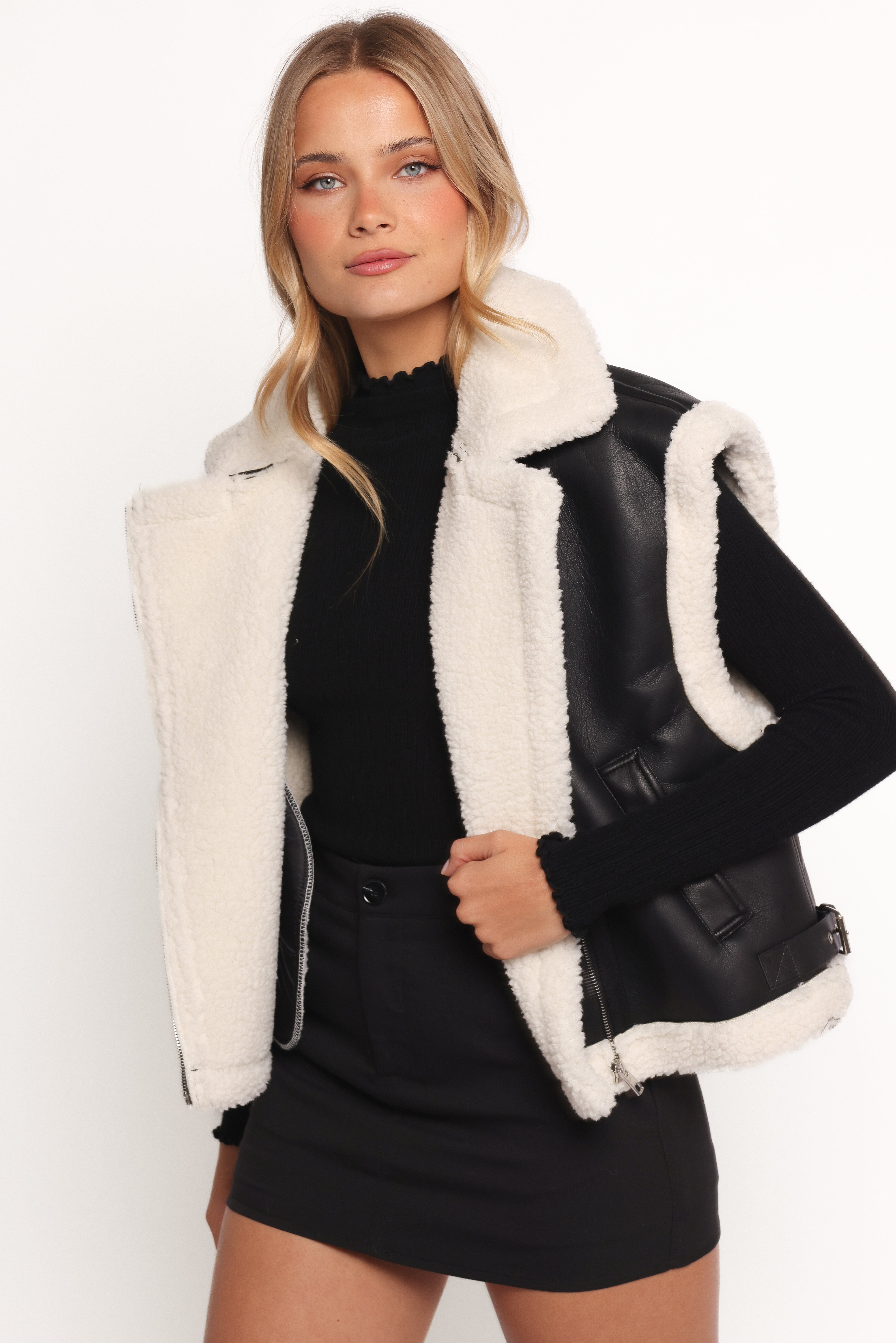 Petal and Pup USA OUTERWEAR Kayden Faux Shearling Lined Vest - Black