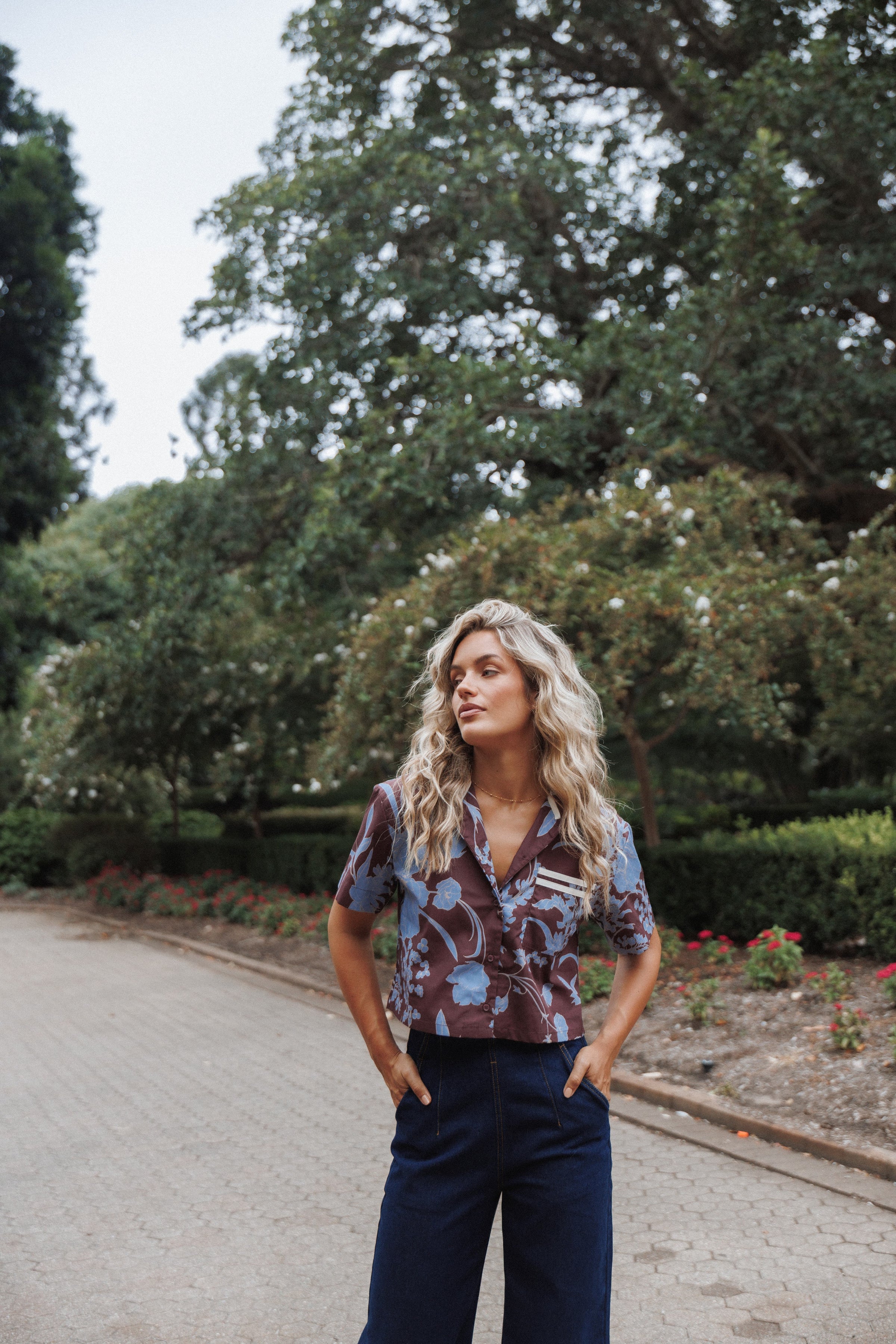 Petal and Pup USA TOPS Aine Cropped Short Sleeve Shirt - Burgundy Floral