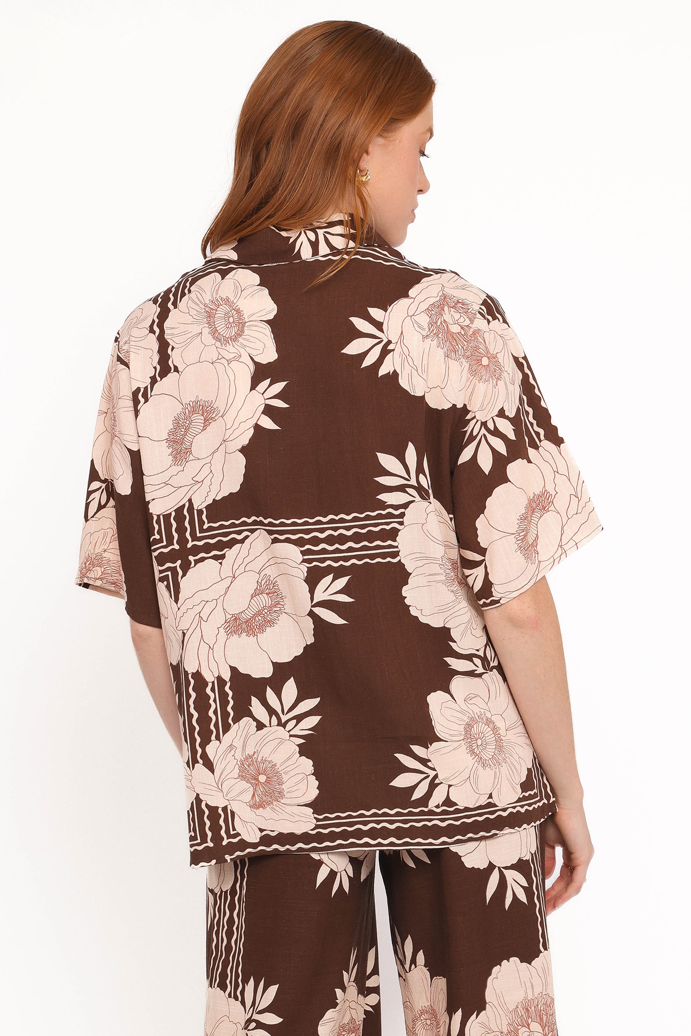 Petal and Pup USA TOPS Bernadine Short Sleeve Shirt - Brown Floral