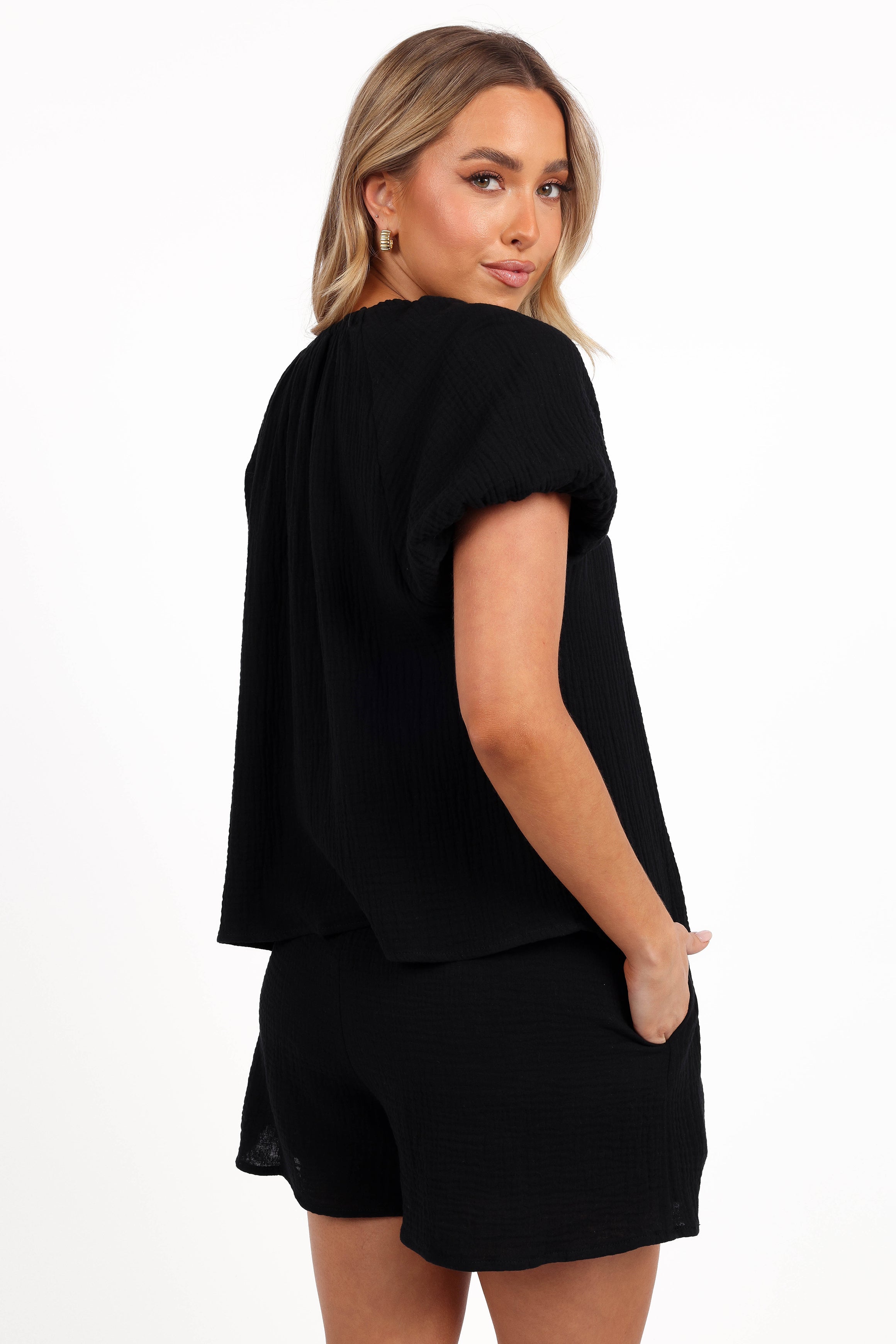 Petal and Pup USA TOPS Bonnie Short Sleeve Top - Black