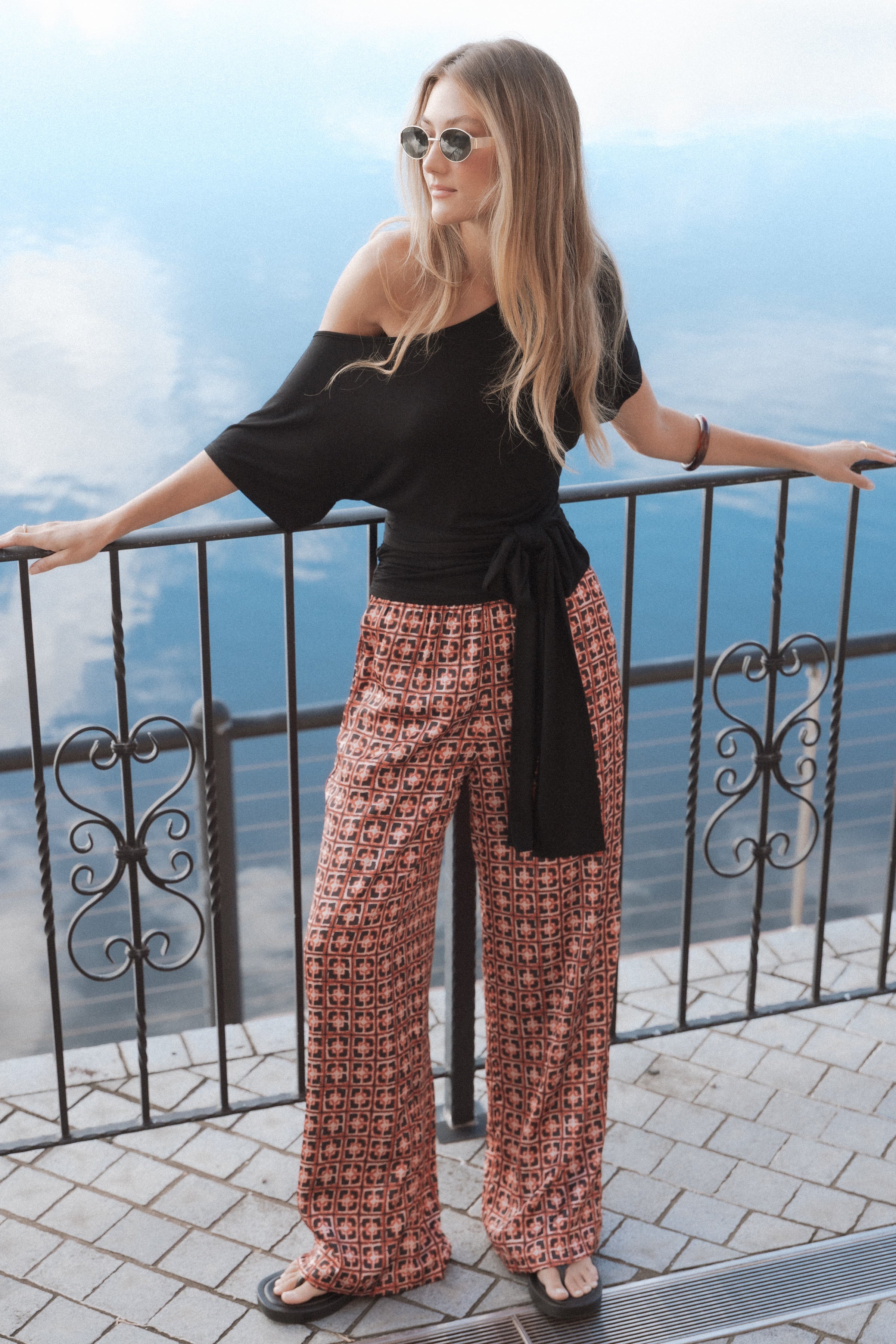 Petal and Pup USA TOPS Clarke Off The Shoulder Tie Top - Black