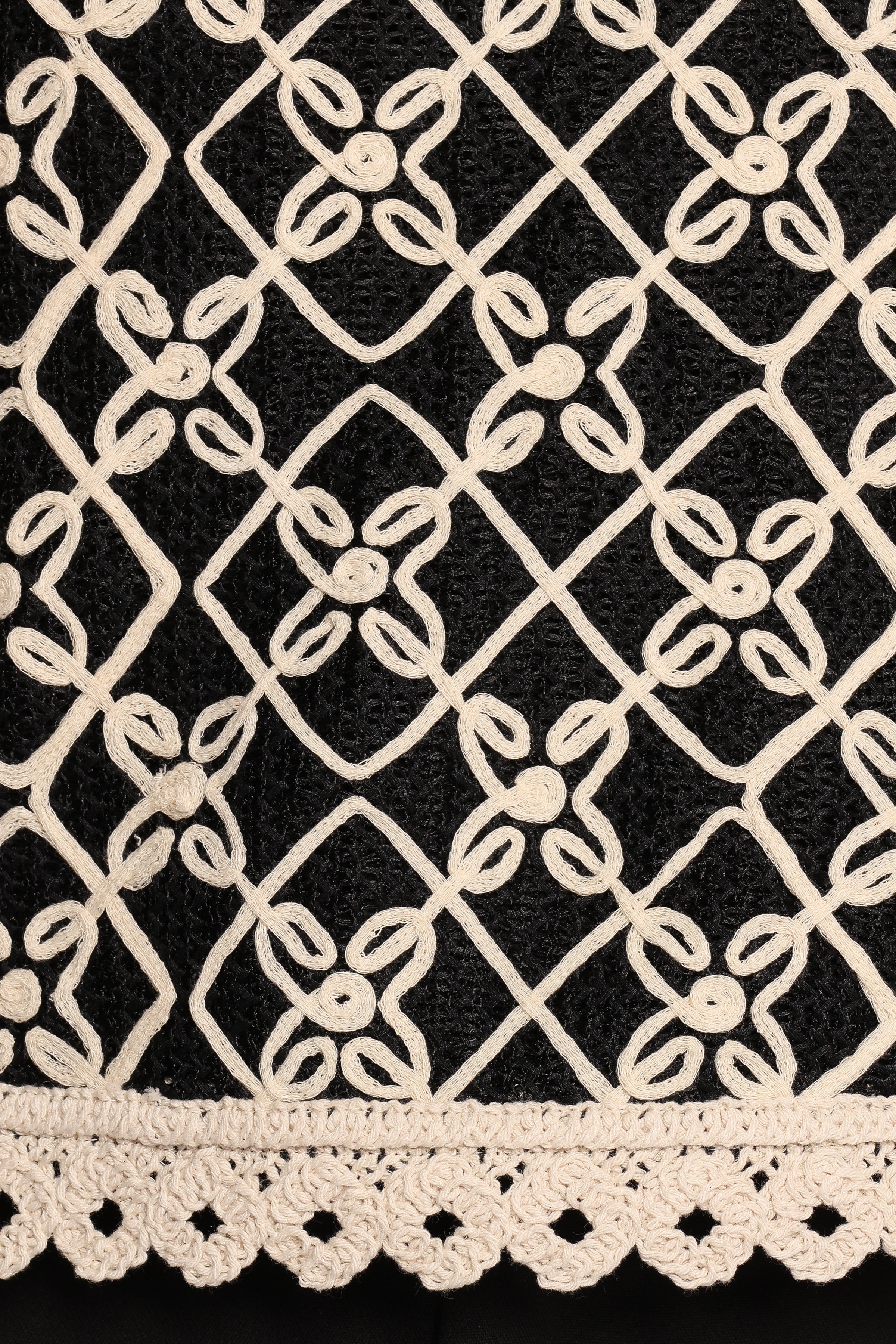 Petal and Pup USA TOPS Finley Embroidered Top - Black Natural