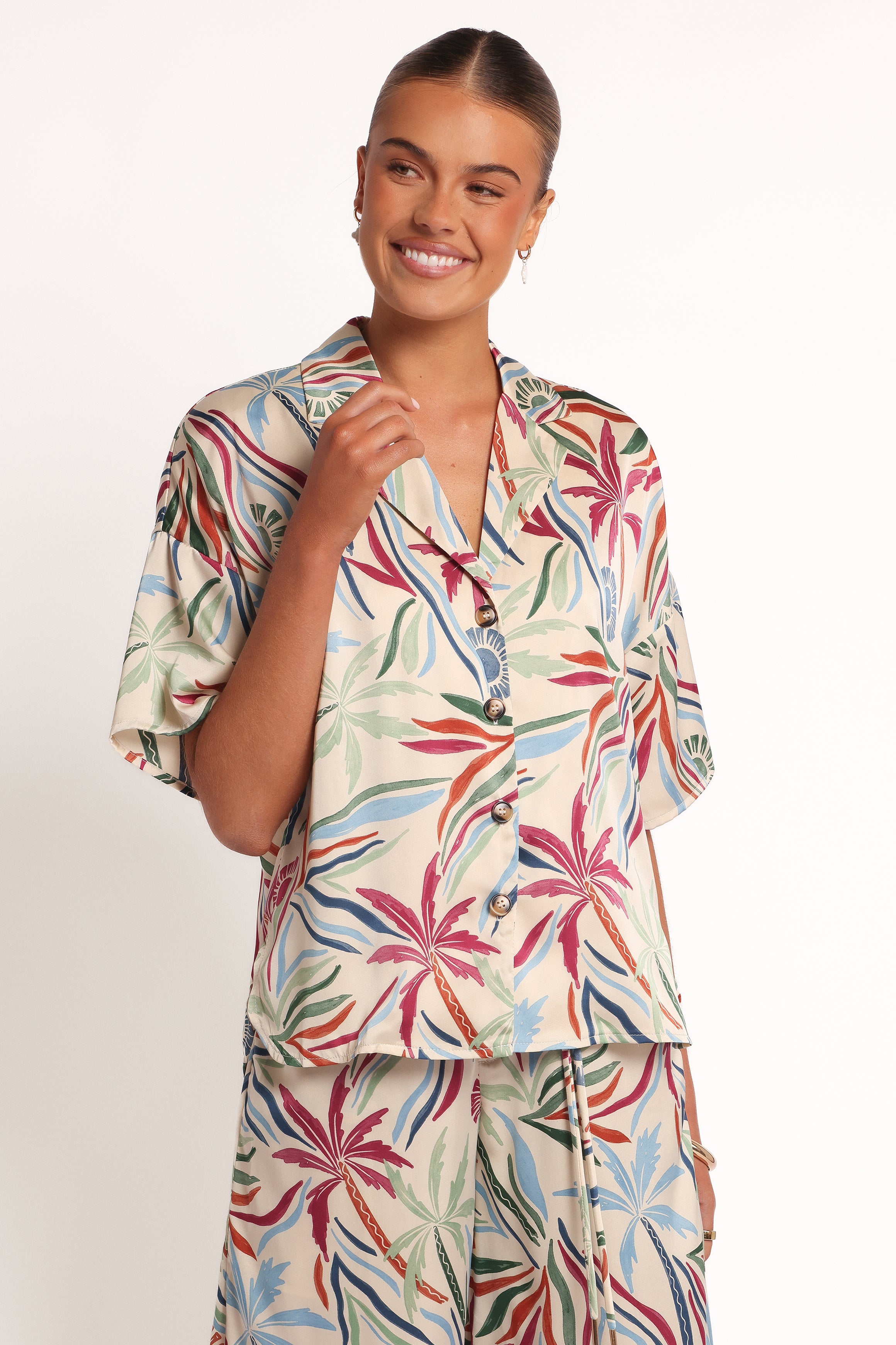 Petal and Pup USA TOPS Illoura Short Sleeve Shirt - Tahitian Tide