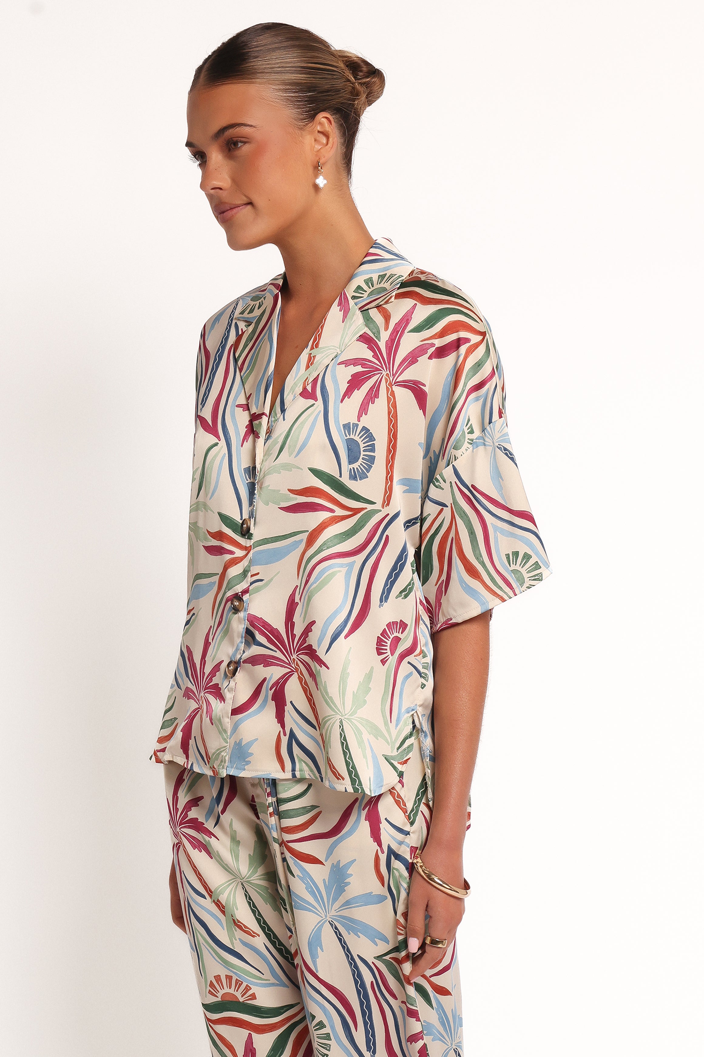 Petal and Pup USA TOPS Illoura Short Sleeve Shirt - Tahitian Tide