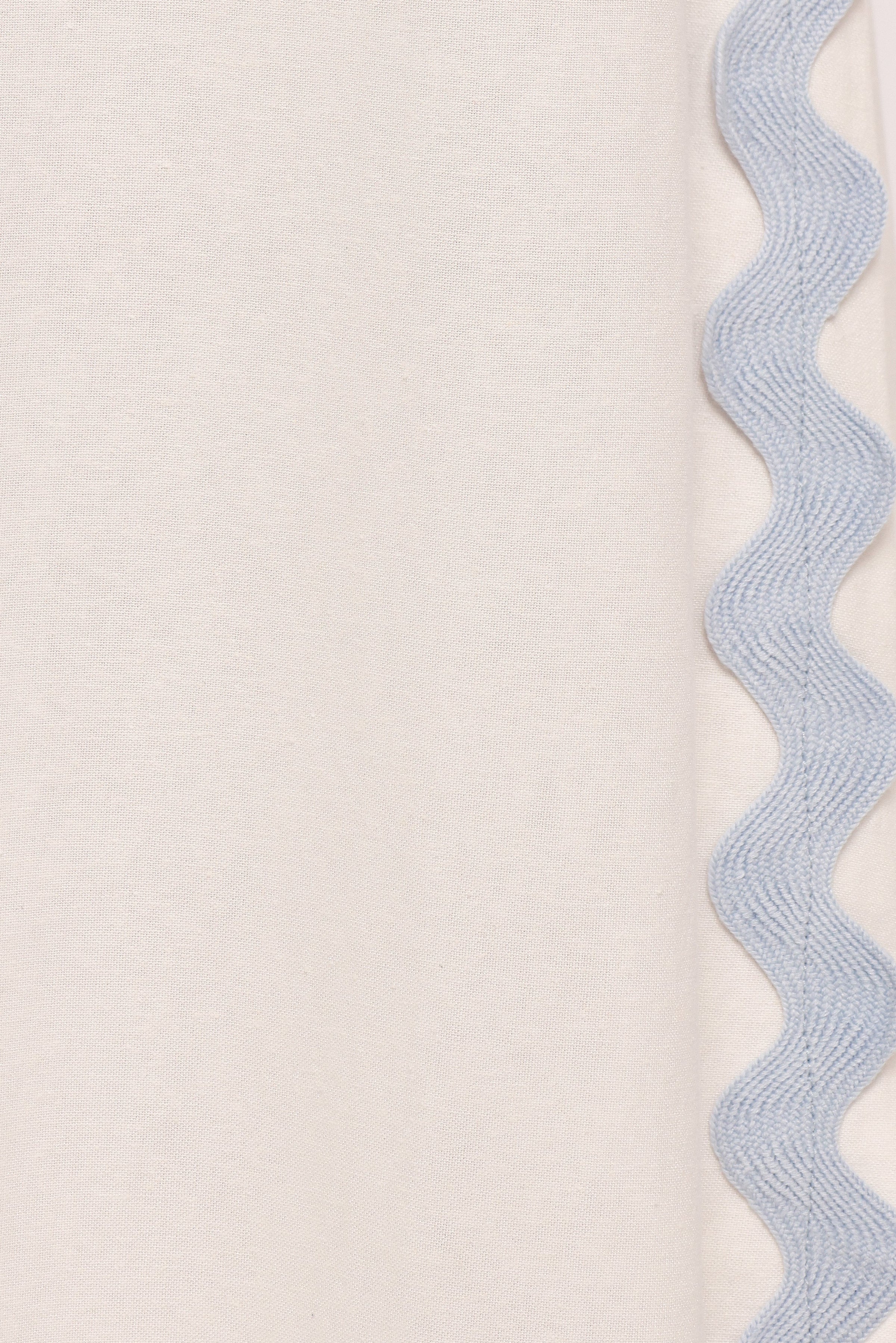 Petal and Pup USA TOPS Jasinta Top - Cream Blue