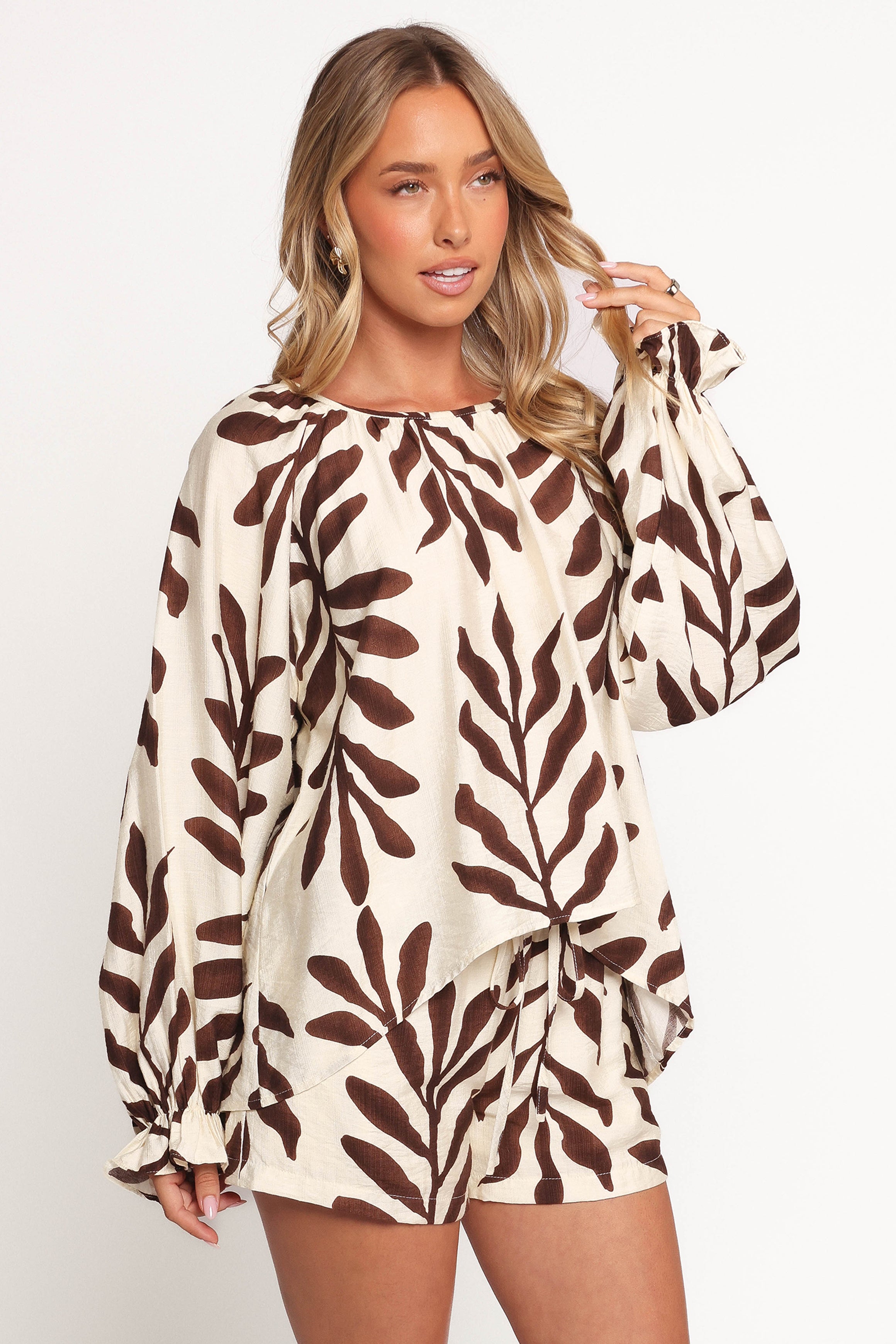 Petal and Pup USA TOPS July Long Sleeve Smock Top - Brown Palm