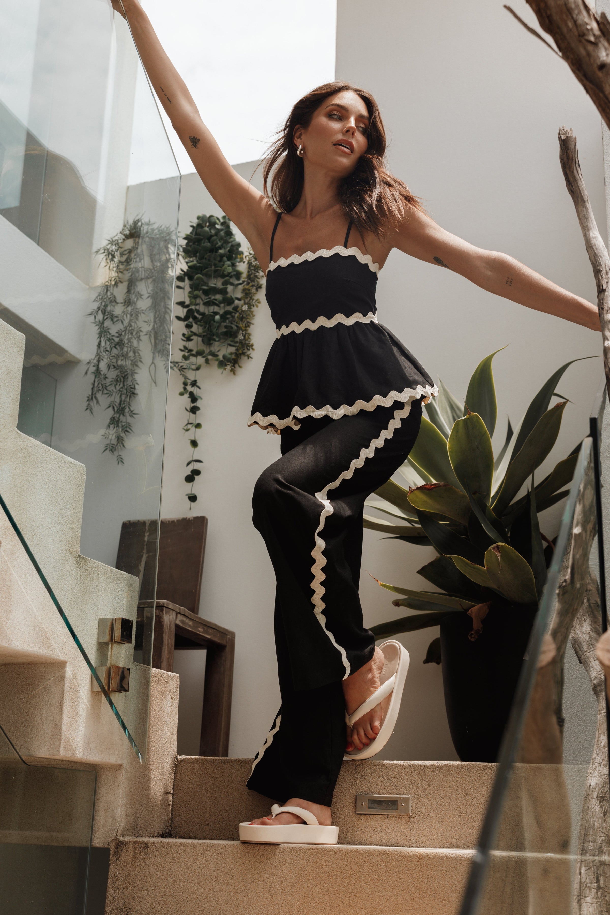 Petal and Pup USA TOPS Mollymook Top - Black Cream