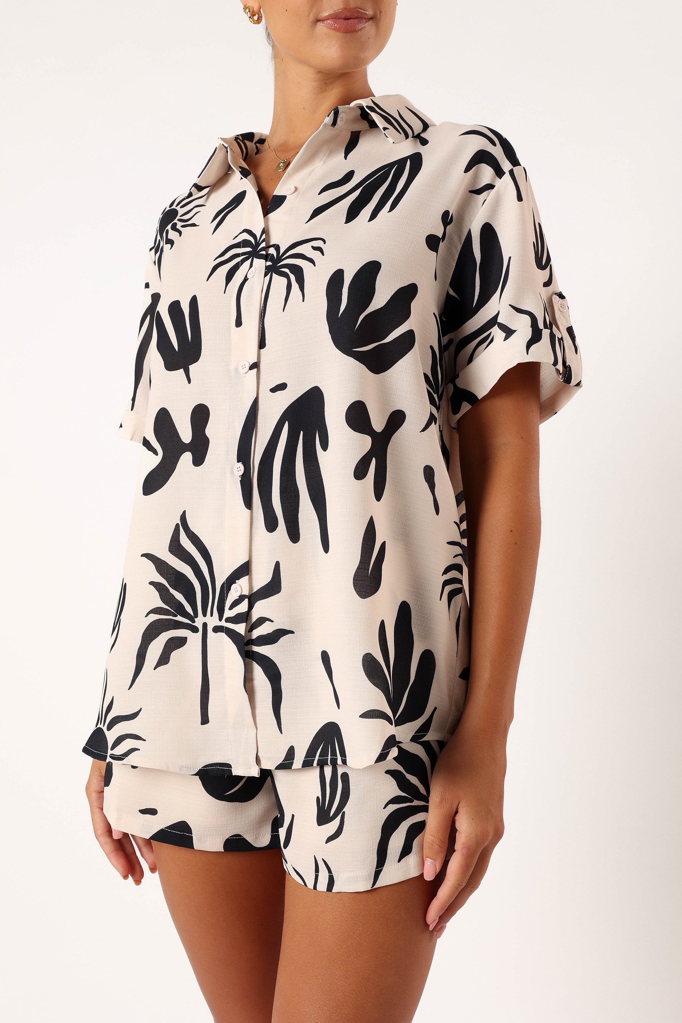 Petal and Pup USA TOPS Sawyer Short Sleeve Shirt - Beige Black