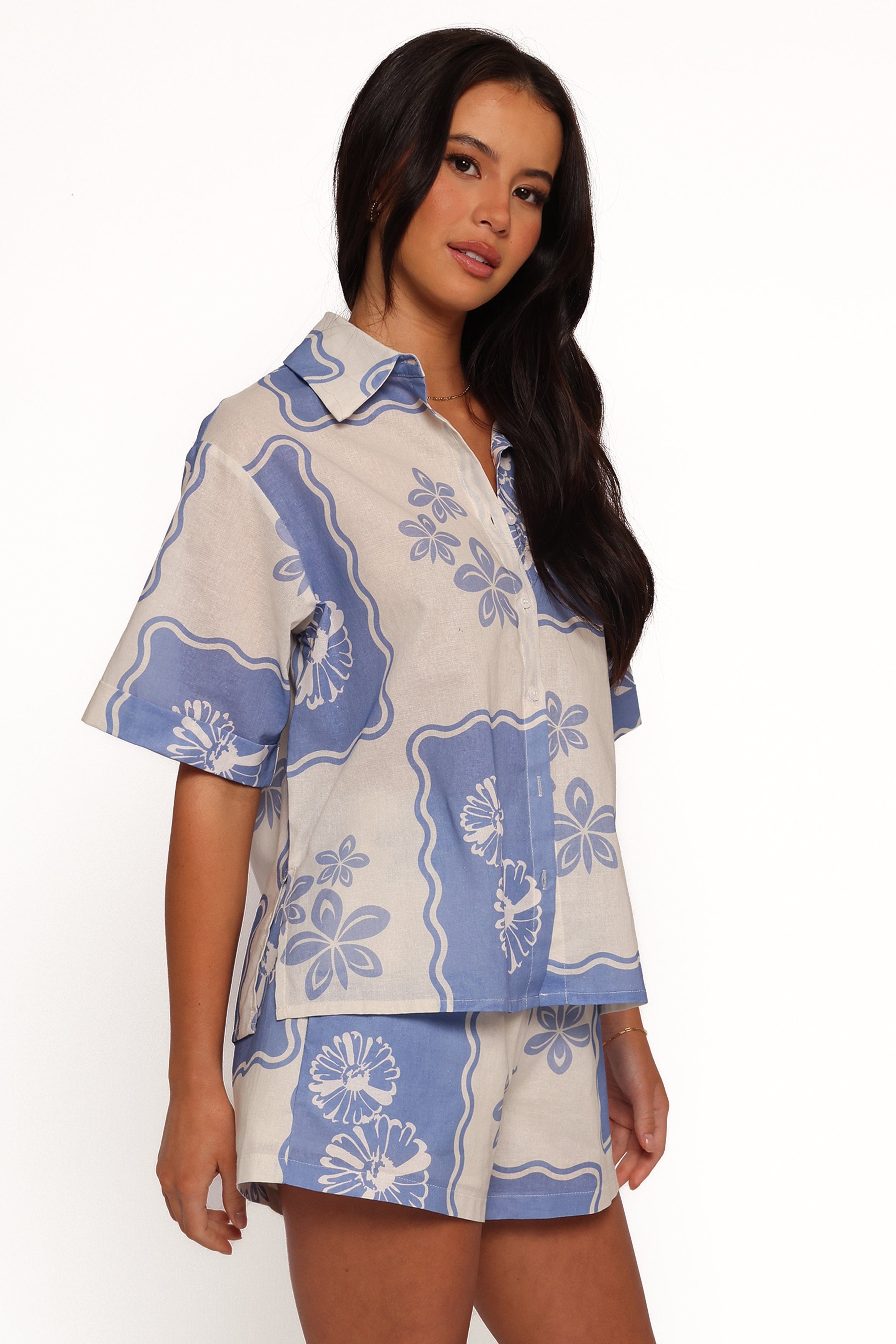 Petal and Pup USA TOPS Shellie Short Sleeve Shirt - Blue Dahlia