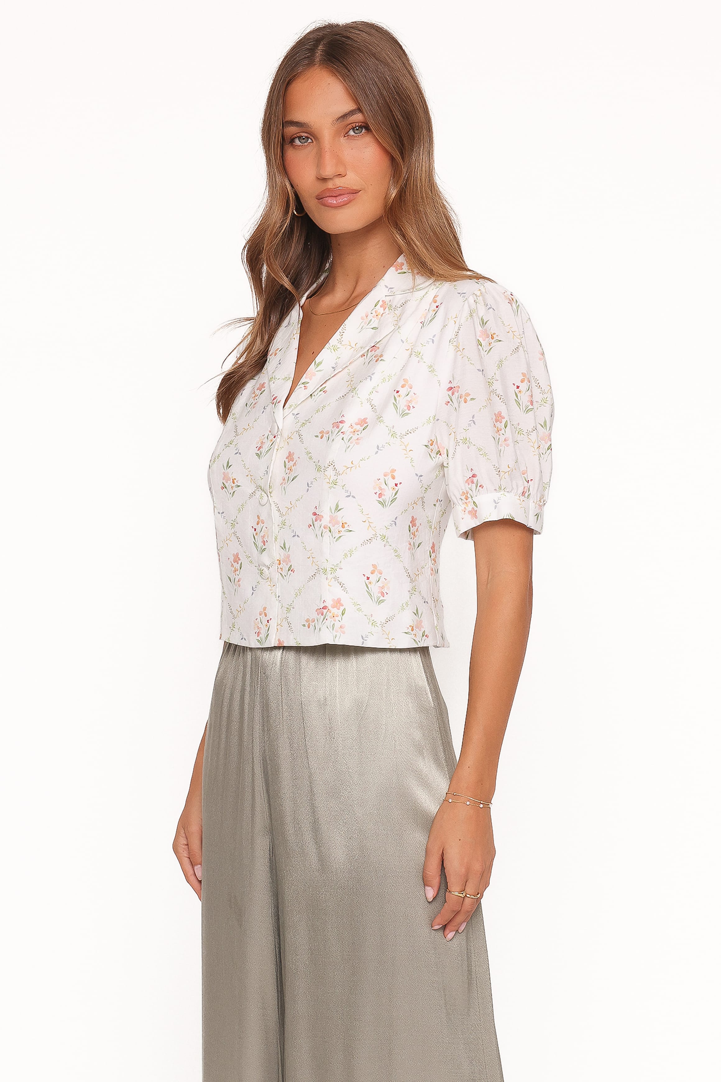 Petal and Pup USA TOPS Steele Button Front Top - White Vintage Floral