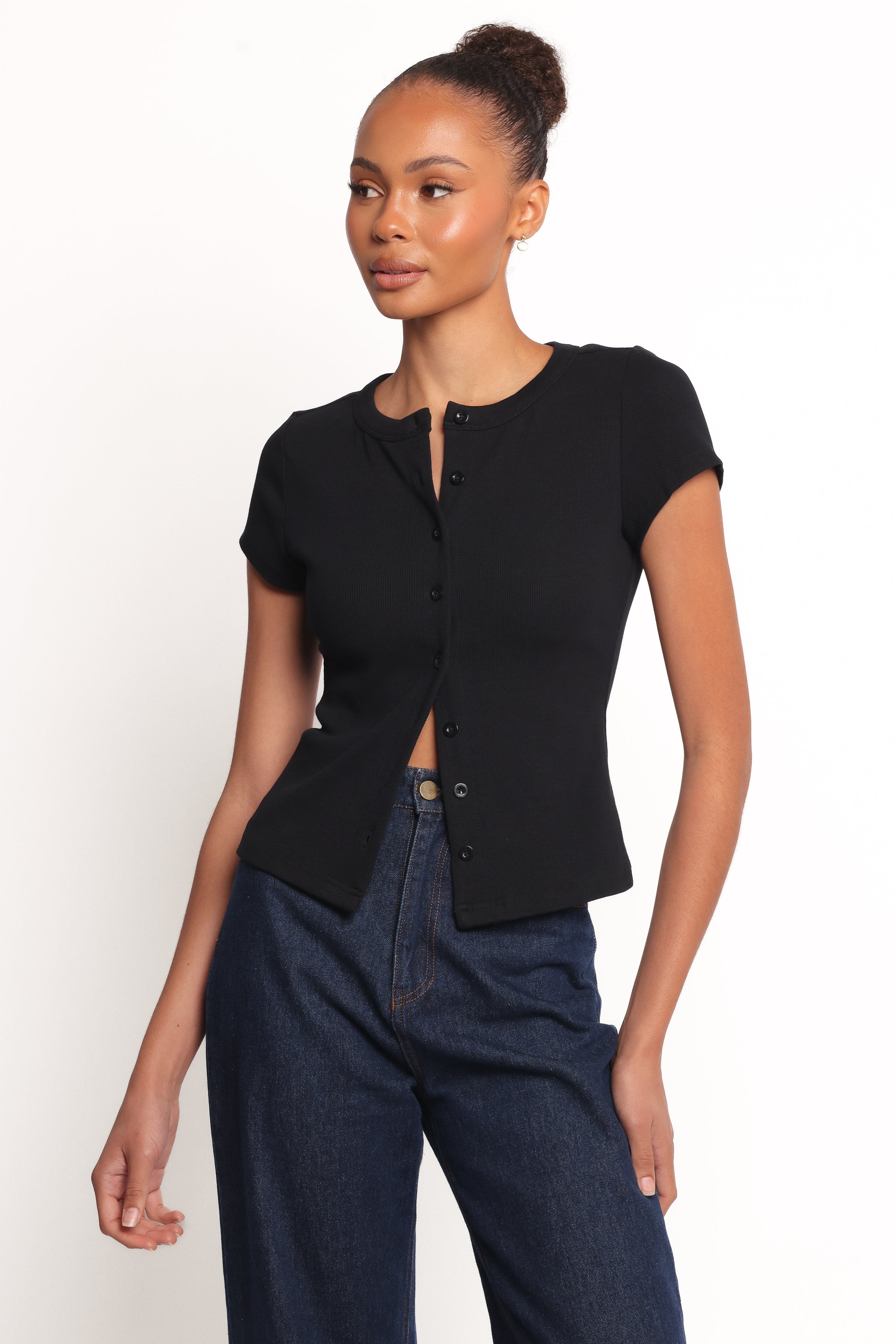Petal and Pup USA TOPS Tylarah Short Sleeve Cardigan Top - Black